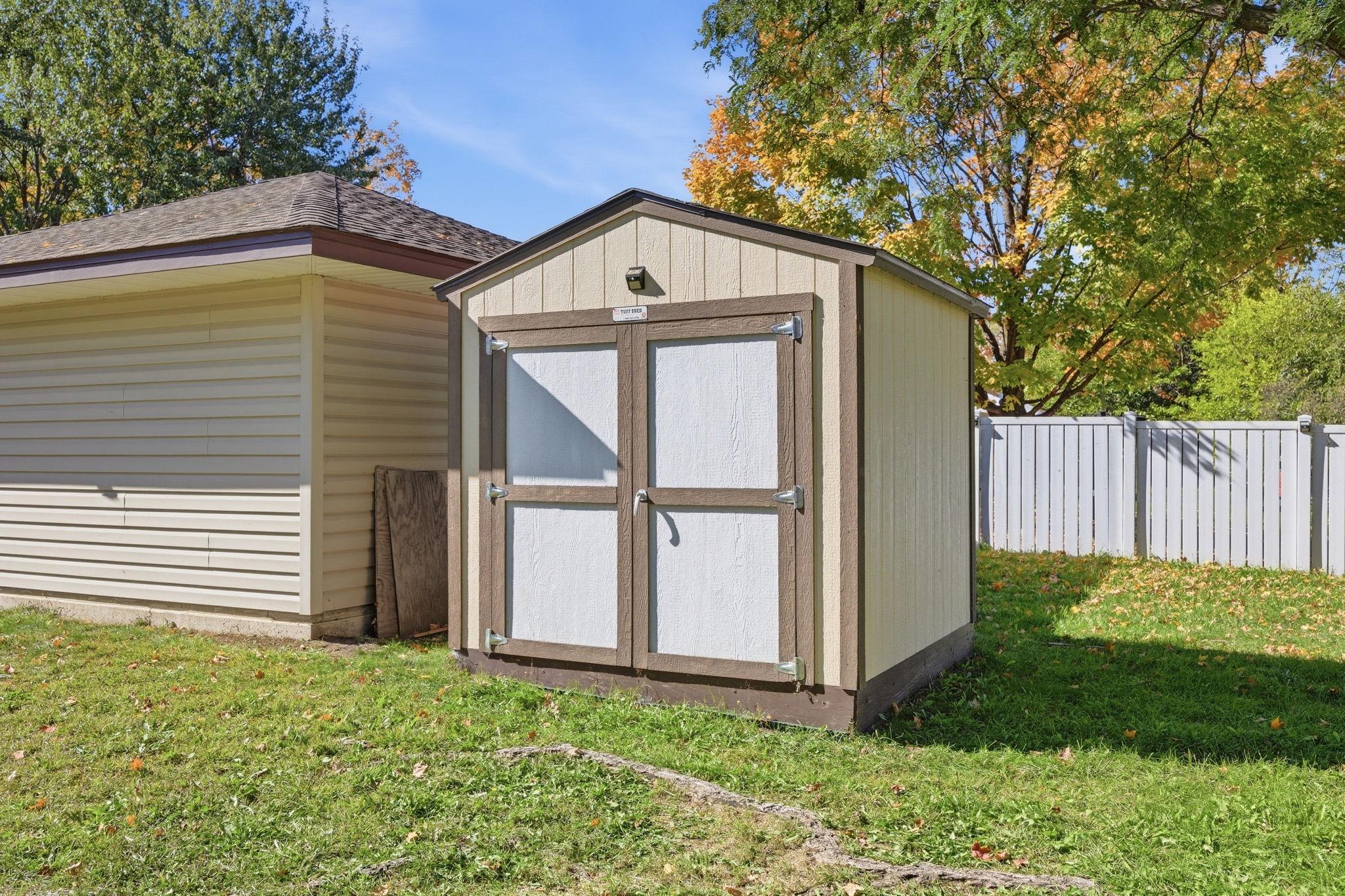 View of Residential at 7208 Hartkopf Lane, Brooklyn Park MN 55428, Brooklyn Park (20 of 21) - Mike Wilen | Minnesota Team Real Estate