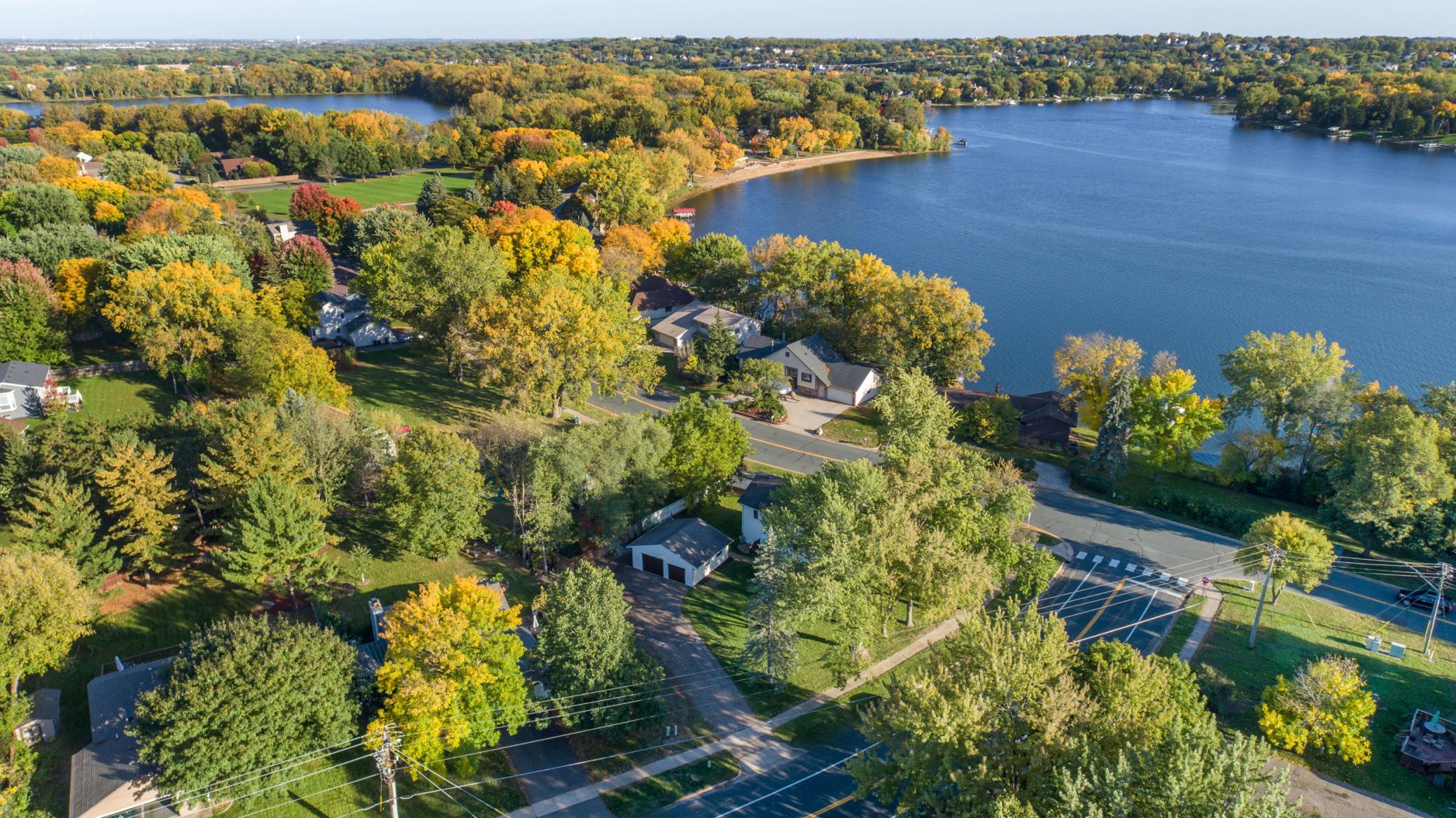 View of Residential at 800 Crystal Lake Road, Burnsville MN 55306, Burnsville (57 of 63) - Mike Wilen | Minnesota Team Real Estate