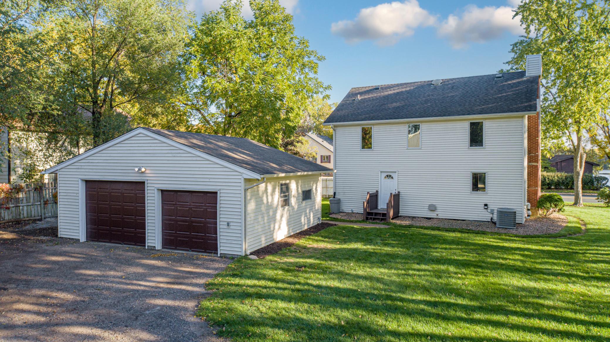 View of Residential at 800 Crystal Lake Road, Burnsville MN 55306, Burnsville (54 of 63) - Mike Wilen | Minnesota Team Real Estate