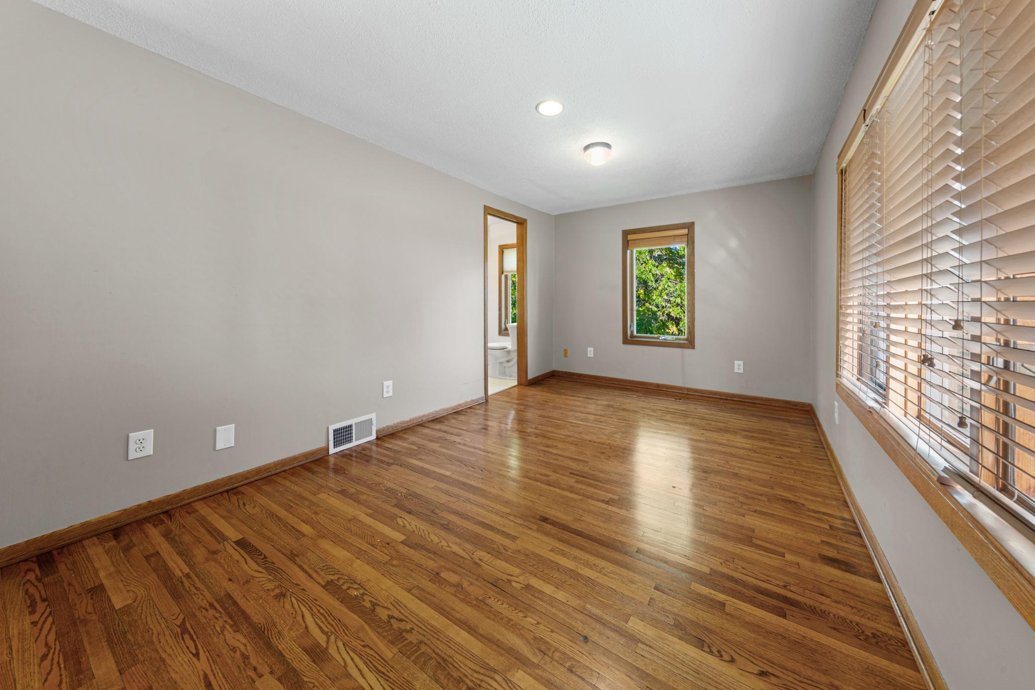 View of Residential at 800 Crystal Lake Road, Burnsville MN 55306, Burnsville (34 of 63) - Mike Wilen | Minnesota Team Real Estate