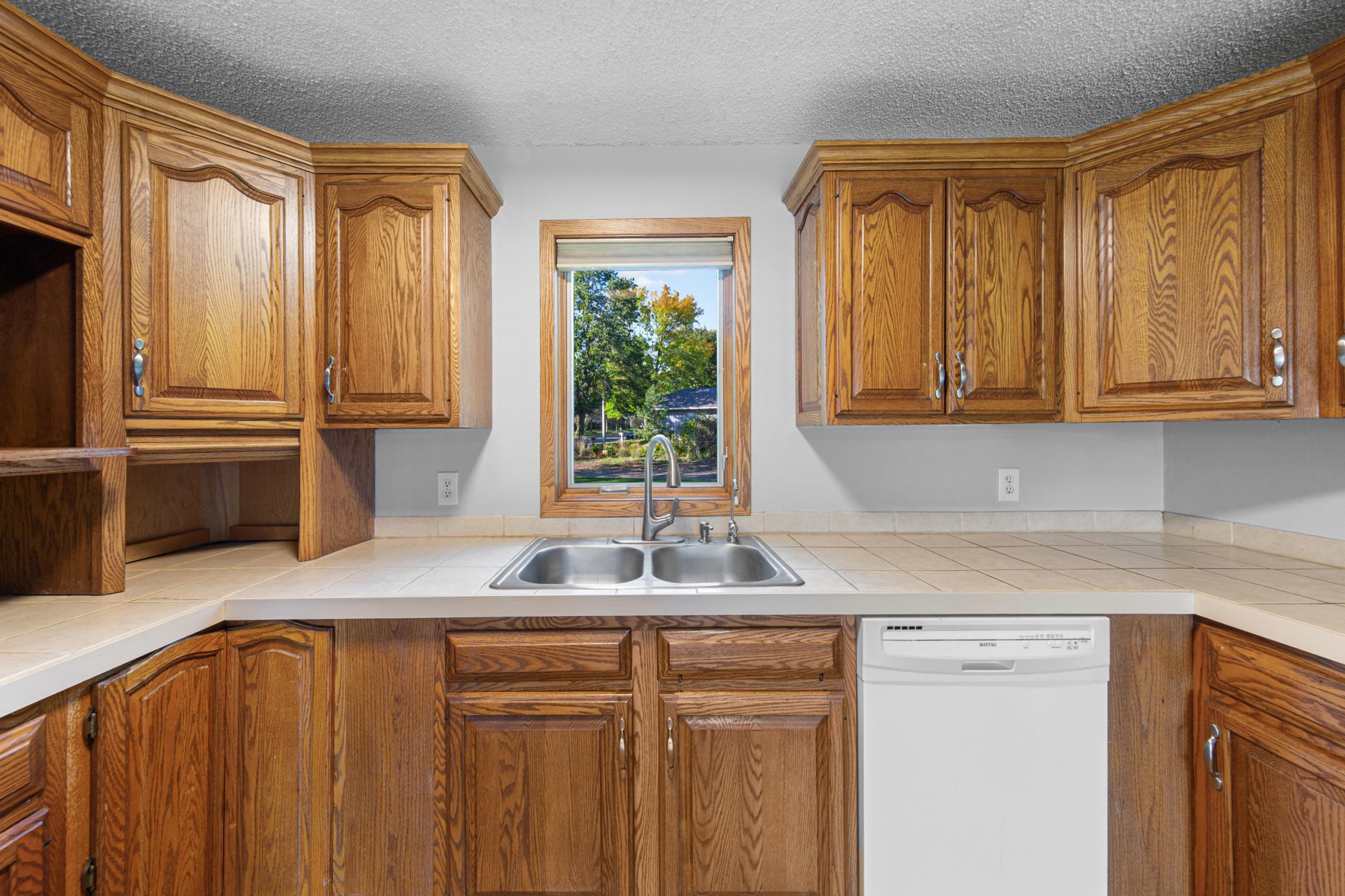 View of Residential at 800 Crystal Lake Road, Burnsville MN 55306, Burnsville (27 of 63) - Mike Wilen | Minnesota Team Real Estate