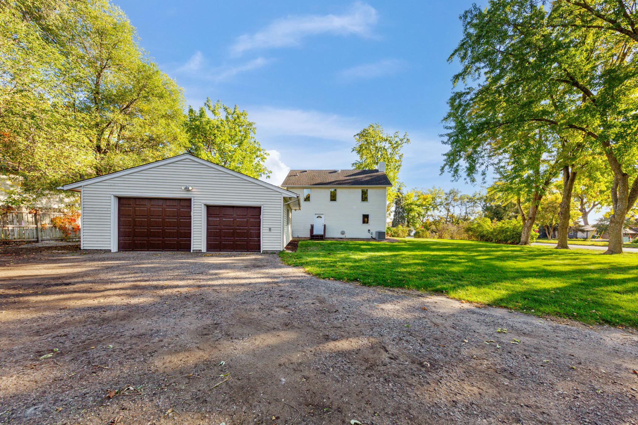 View of Residential at 800 Crystal Lake Road, Burnsville MN 55306, Burnsville (13 of 63) - Mike Wilen | Minnesota Team Real Estate