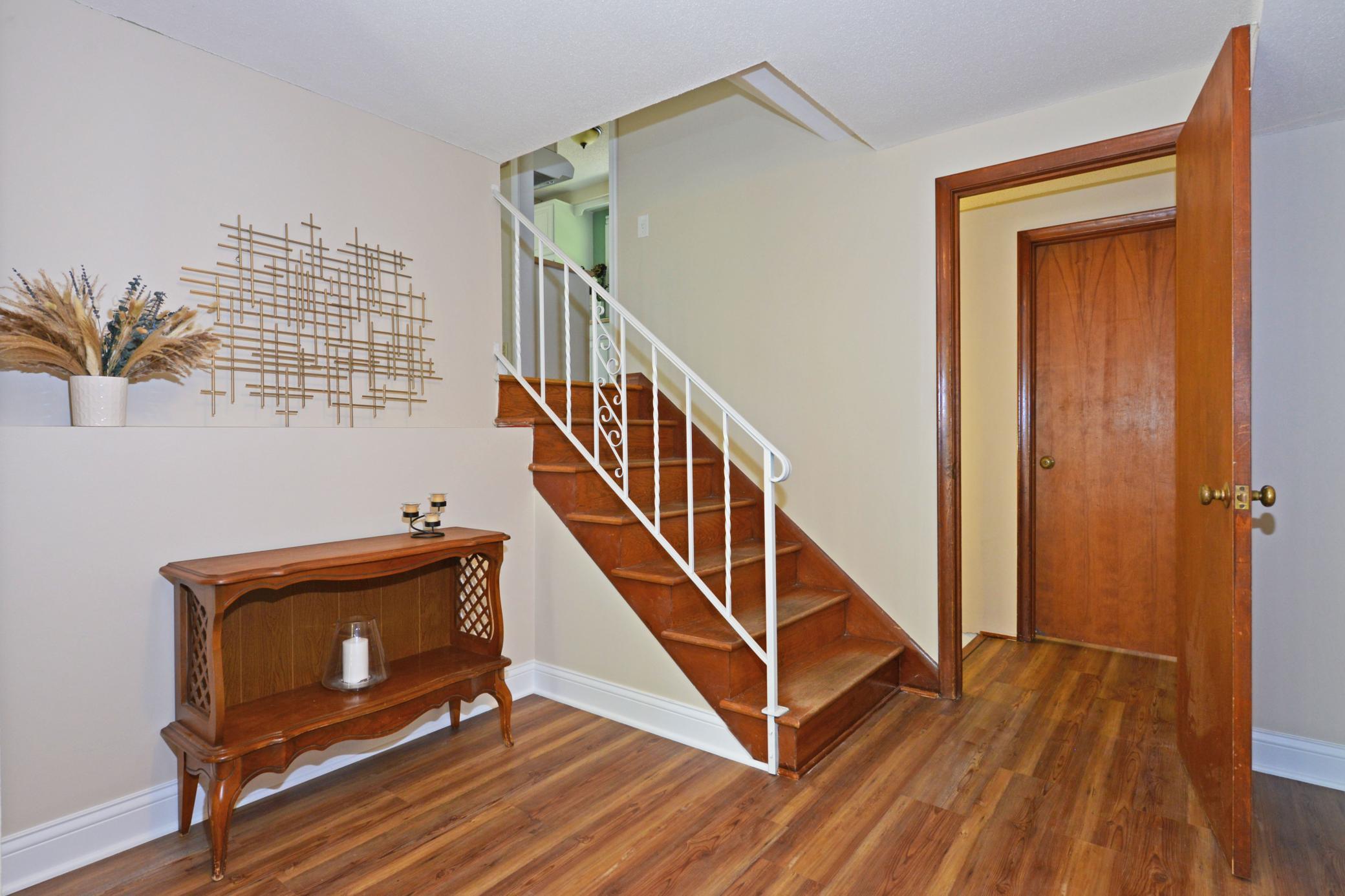 View of Residential at 8644 Poplar Bridge Curve, Bloomington MN 55437, Bloomington (17 of 36) - Mike Wilen | Minnesota Team Real Estate