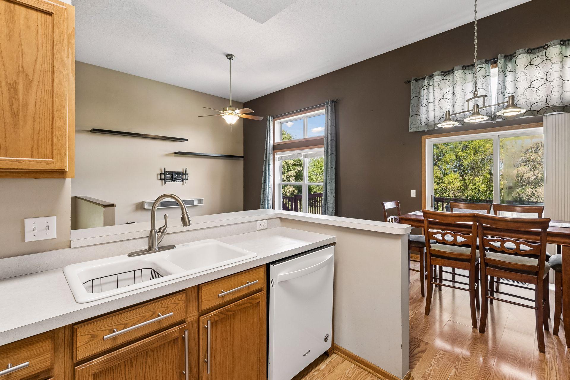 View of Residential at 15576 Finch Avenue, Apple Valley MN 55124, Apple Valley (13 of 38) - Mike Wilen | Minnesota Team Real Estate