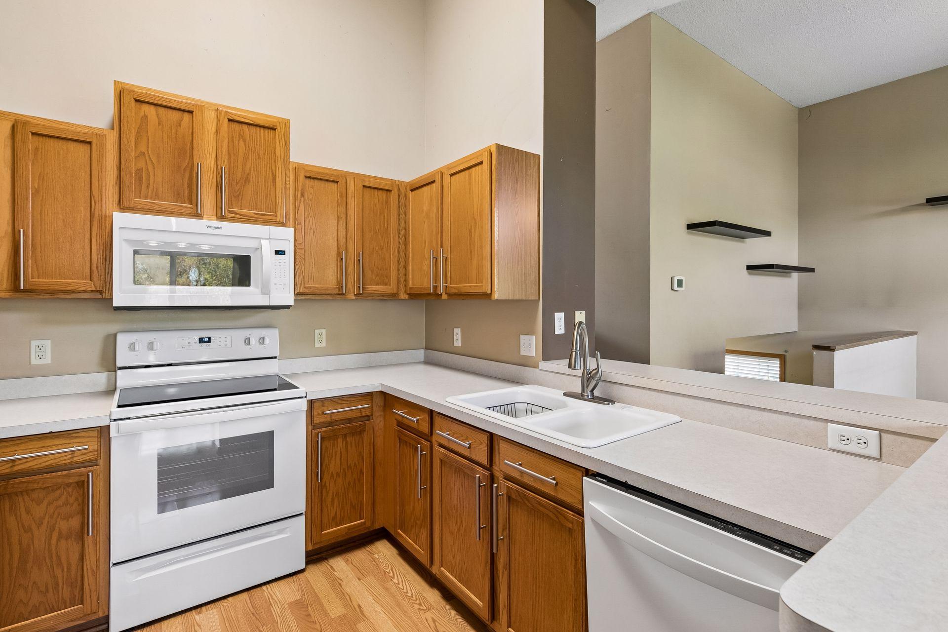 View of Residential at 15576 Finch Avenue, Apple Valley MN 55124, Apple Valley (11 of 38) - Mike Wilen | Minnesota Team Real Estate