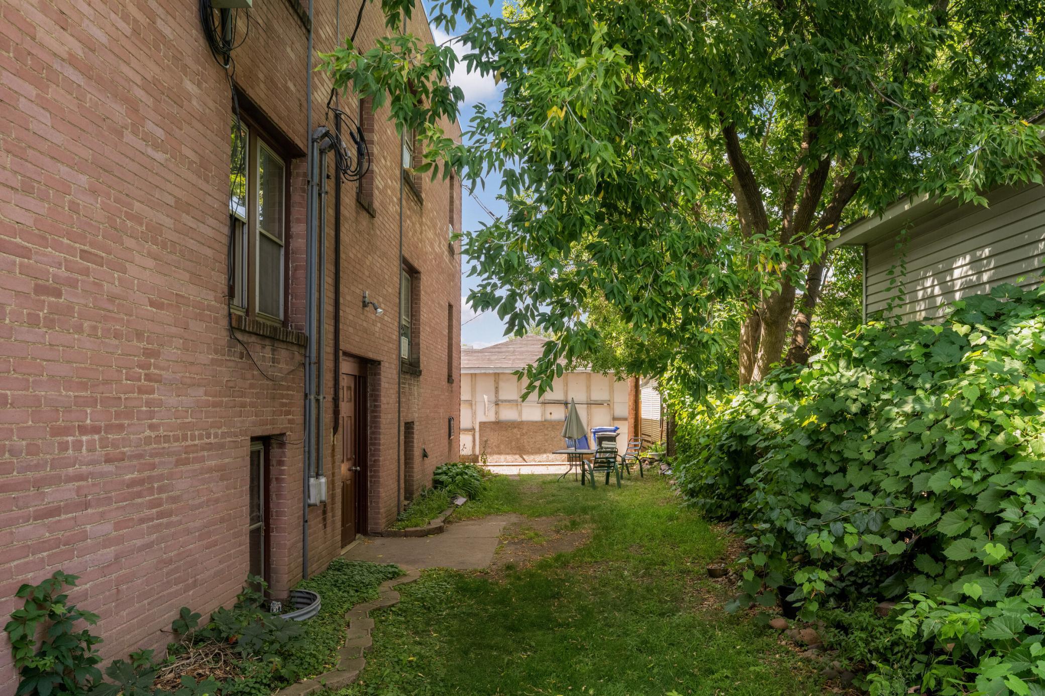 View of Commercial Sale at 1171 Selby Avenue, Saint Paul MN 55104, Saint Paul (43 of 45) - Mike Wilen | Minnesota Team Real Estate