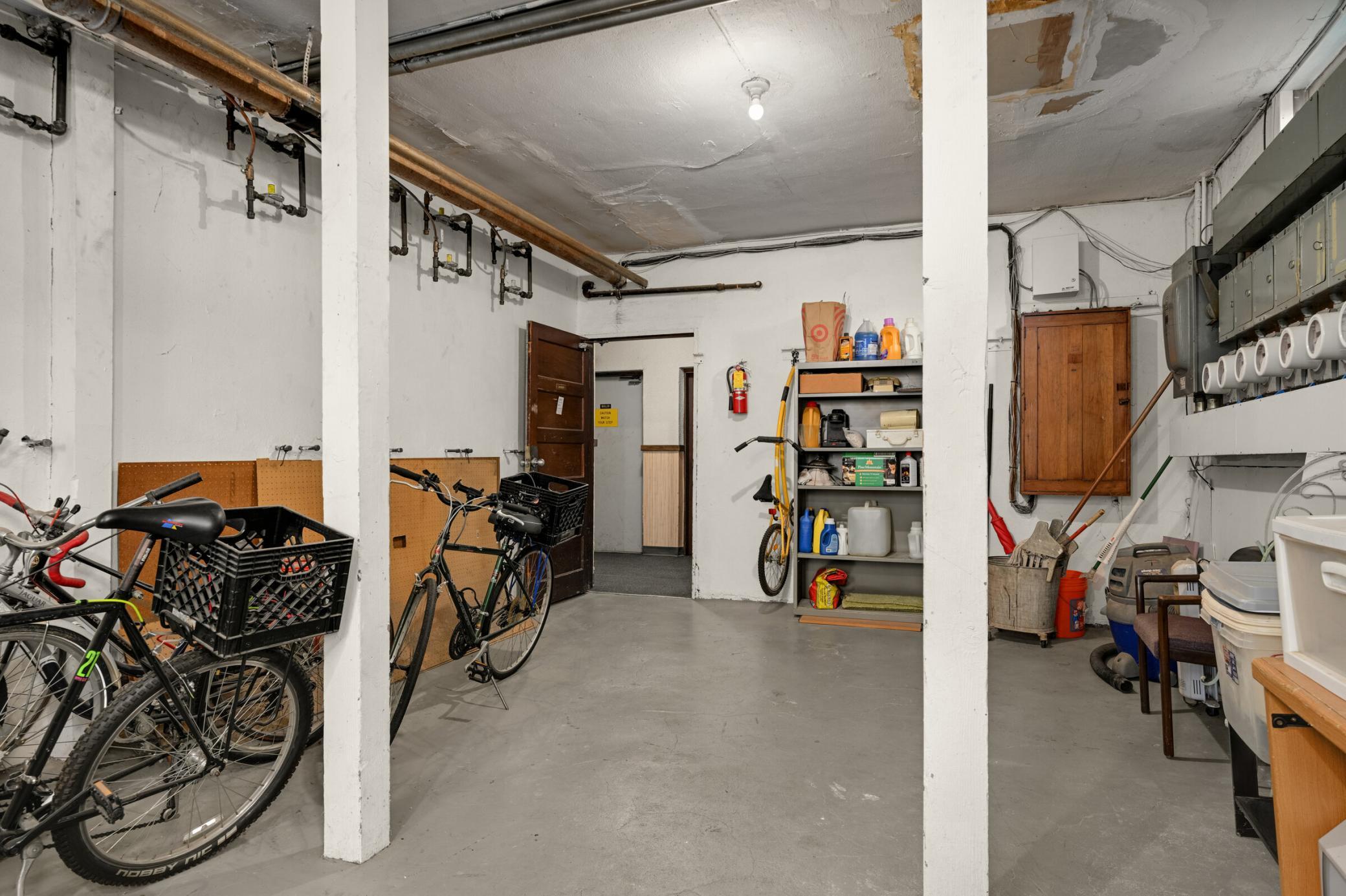 View of Commercial Sale at 1171 Selby Avenue, Saint Paul MN 55104, Saint Paul (39 of 45) - Mike Wilen | Minnesota Team Real Estate