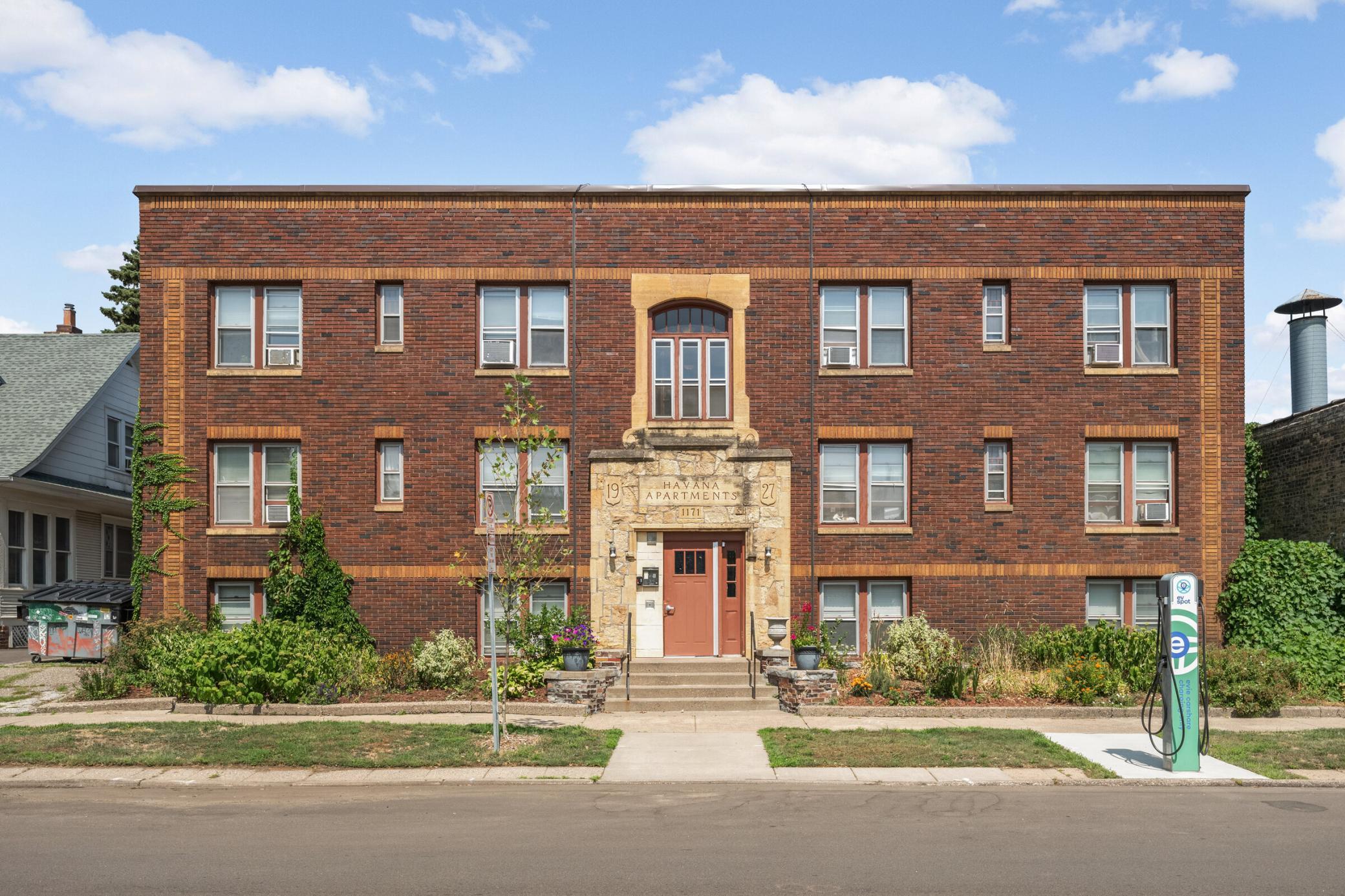 View of Apartments/Multi Family, Low Rise (3- levels) at 1171 Selby Avenue, Saint Paul - Mike Wilen | Minnesota Team Real Estate