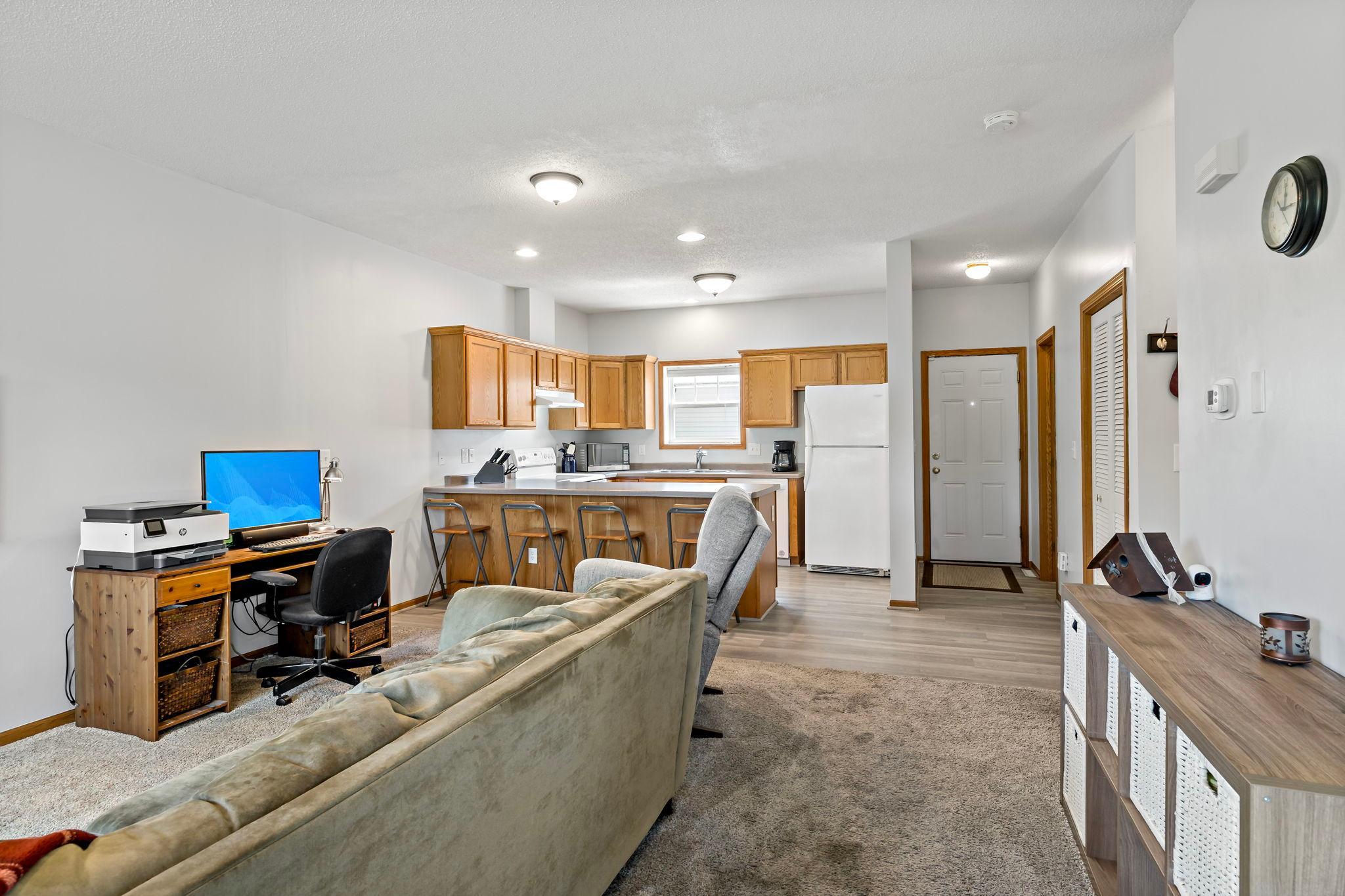View of Residential at 2935 Hemingway Drive, Chaska MN 55318, Chaska (11 of 28) - Mike Wilen | Minnesota Team Real Estate