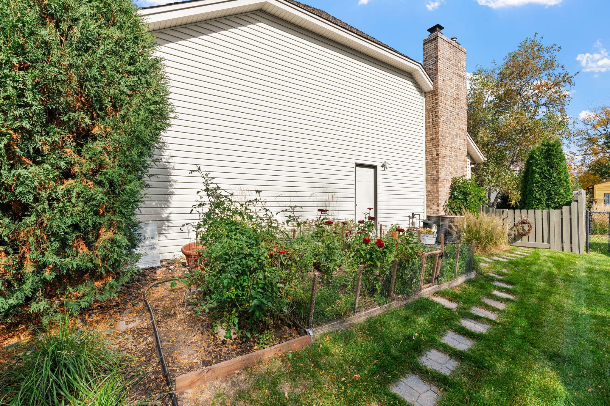 View of Residential at 4202 Willow Wood Drive, Vadnais Heights MN 55127, Vadnais Heights (49 of 69) - Mike Wilen | Minnesota Team Real Estate