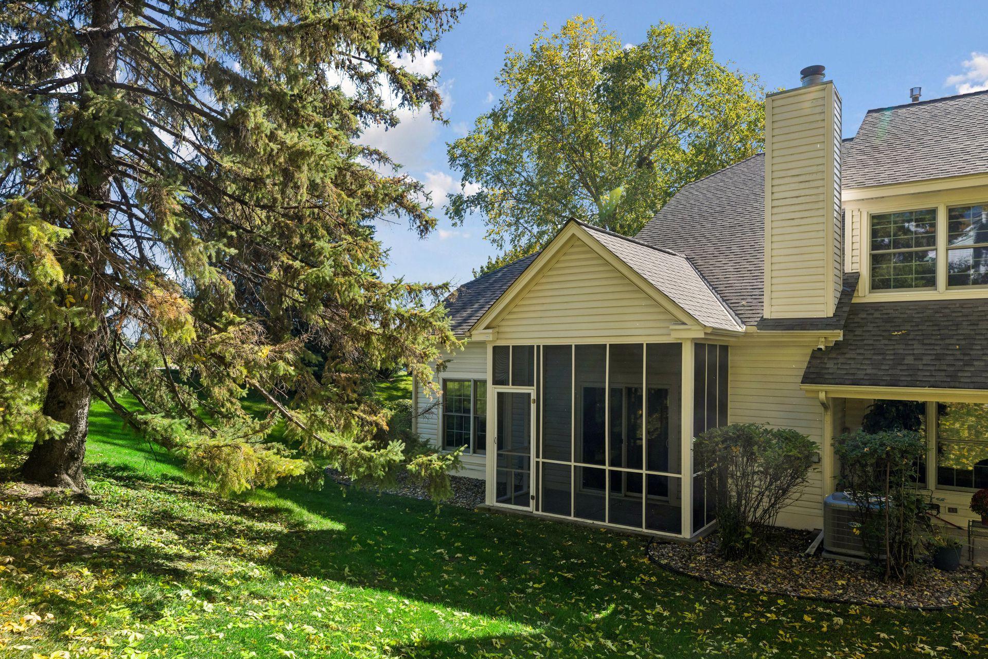 View of Residential at 11018 Oregon Curve, Bloomington MN 55438, Bloomington (3 of 77) - Mike Wilen | Minnesota Team Real Estate