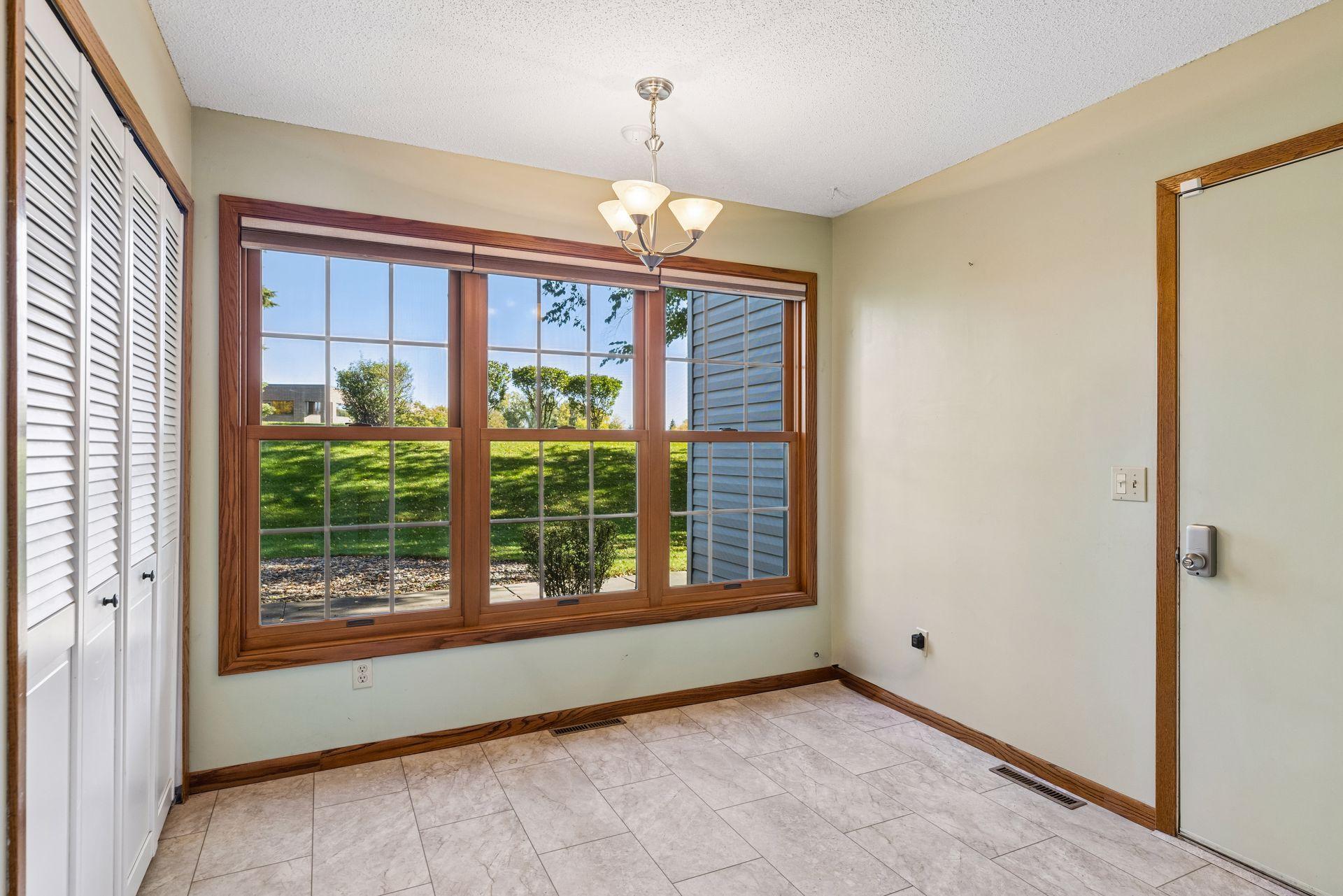 View of Residential at 11018 Oregon Curve, Bloomington MN 55438, Bloomington (39 of 77) - Mike Wilen | Minnesota Team Real Estate