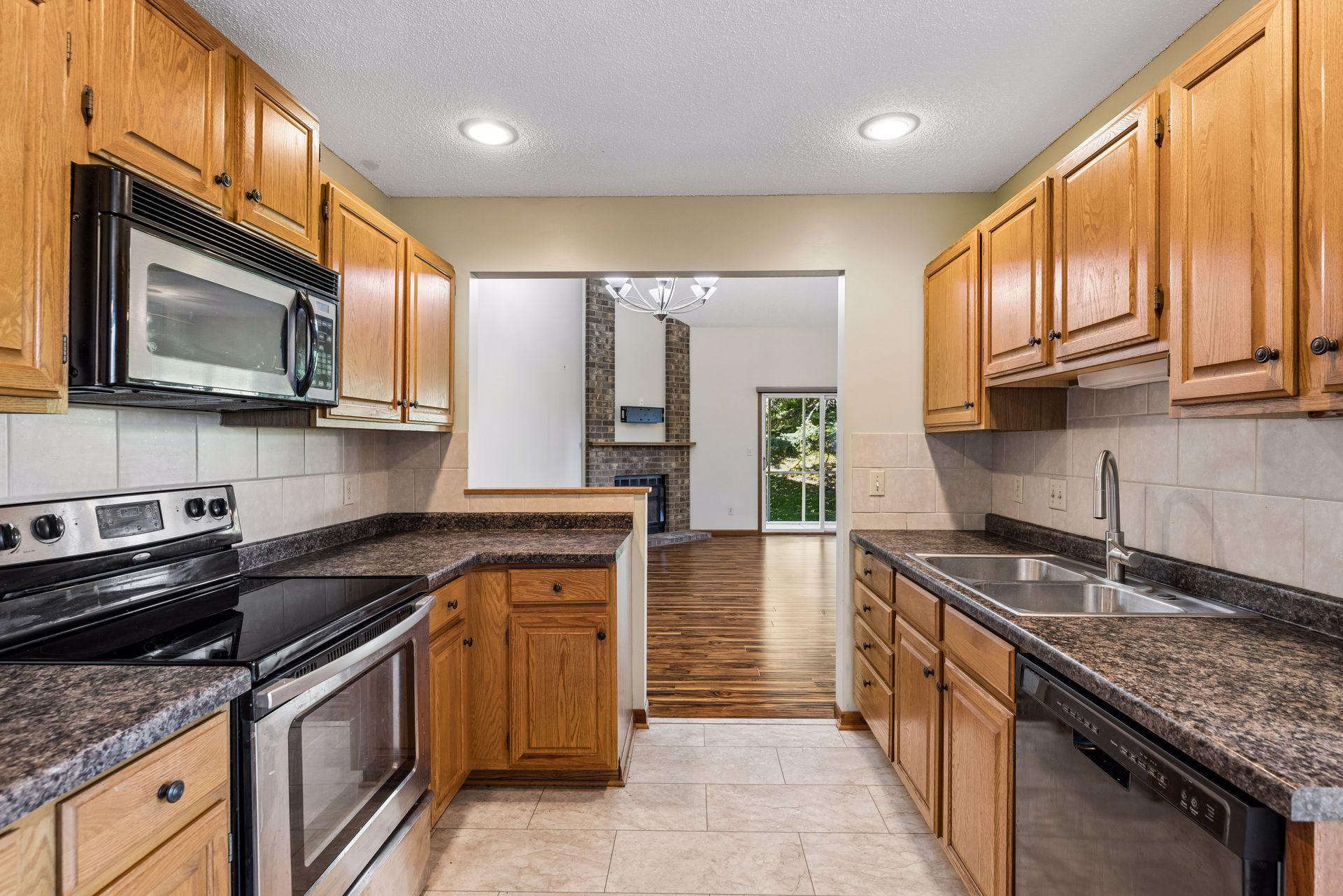 View of Residential at 11018 Oregon Curve, Bloomington MN 55438, Bloomington (30 of 77) - Mike Wilen | Minnesota Team Real Estate