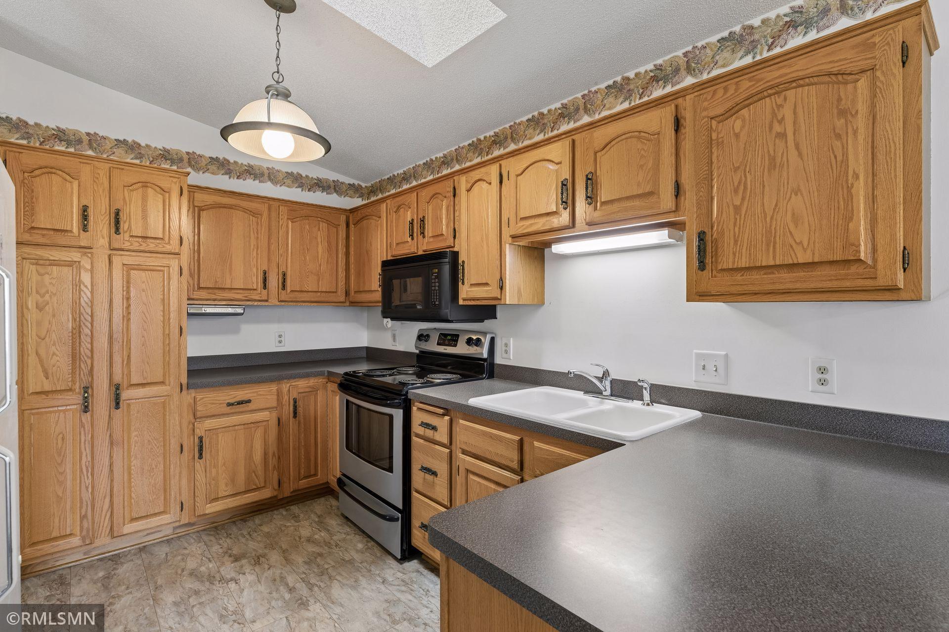 View of Residential at 11636 88th Avenue, Maple Grove MN 55369, Maple Grove (17 of 41) - Mike Wilen | Minnesota Team Real Estate
