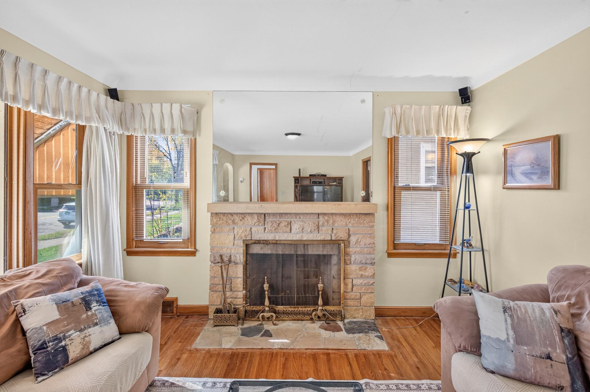 View of Residential at 1571 Arlington Avenue, Saint Paul MN 55106, Saint Paul (6 of 36) - Mike Wilen | Minnesota Team Real Estate