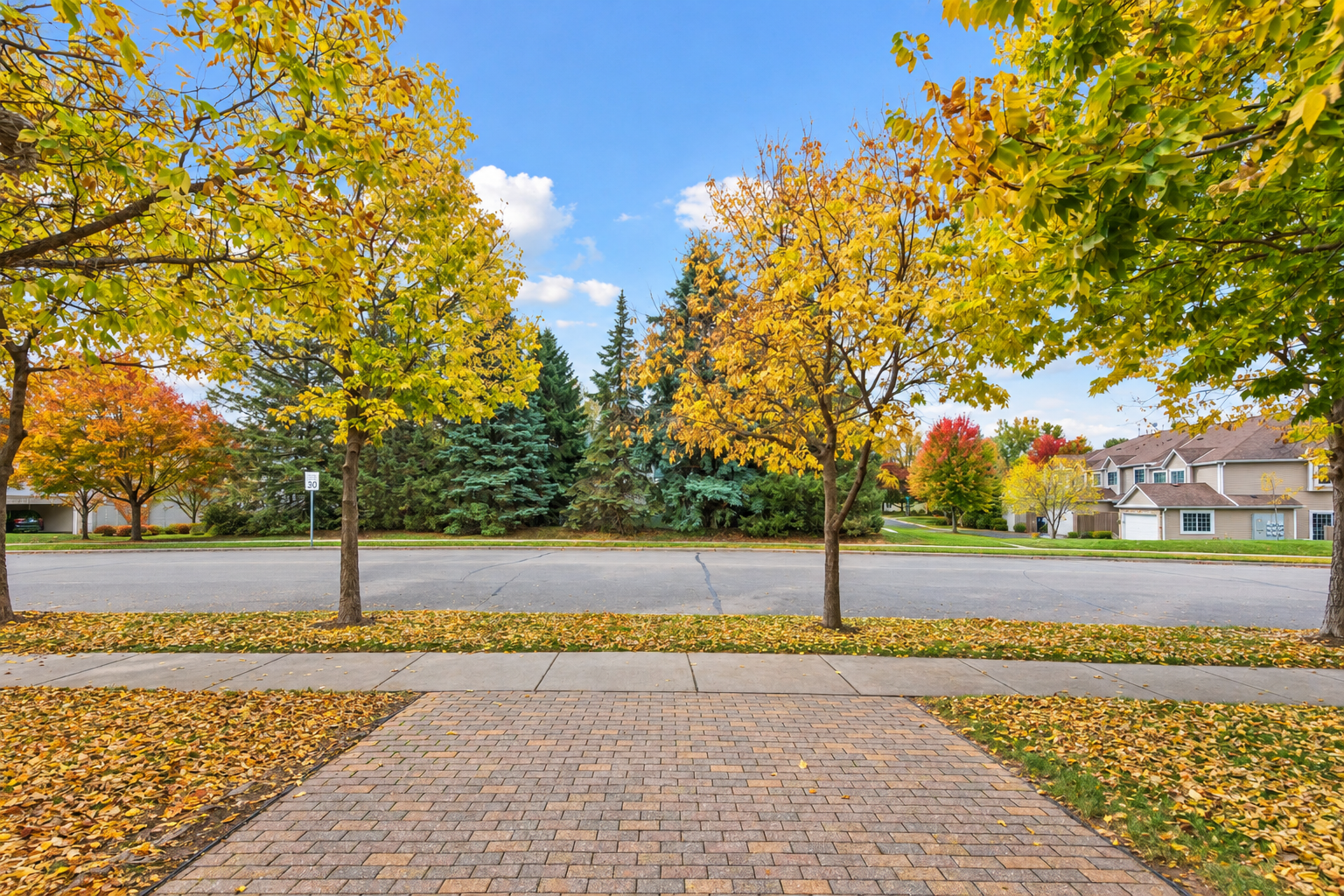 View of Residential at 8409 Townsend Drive, Eden Prairie MN 55344, Eden Prairie (42 of 43) - Mike Wilen | Minnesota Team Real Estate