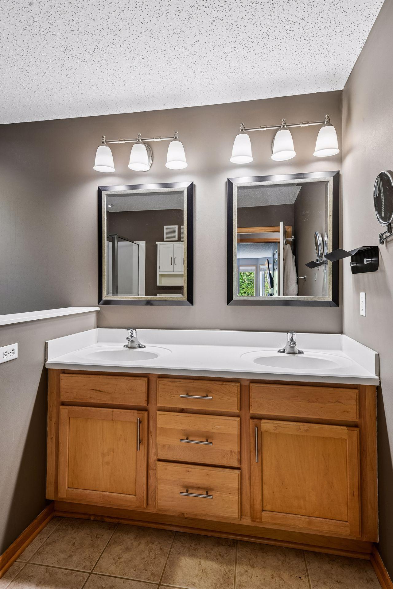 View of Residential at 8409 Townsend Drive, Eden Prairie MN 55344, Eden Prairie (35 of 43) - Mike Wilen | Minnesota Team Real Estate