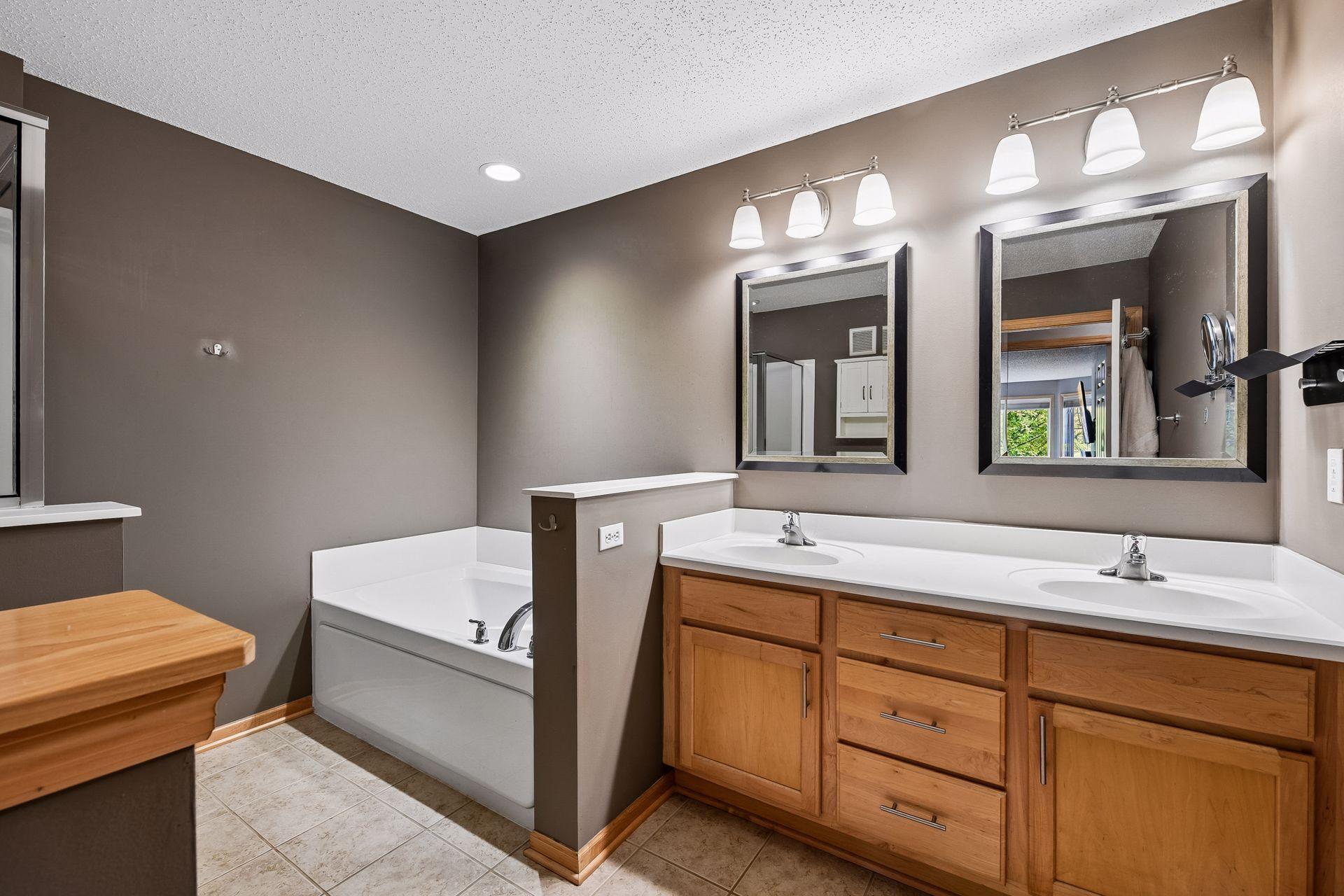 View of Residential at 8409 Townsend Drive, Eden Prairie MN 55344, Eden Prairie (34 of 43) - Mike Wilen | Minnesota Team Real Estate