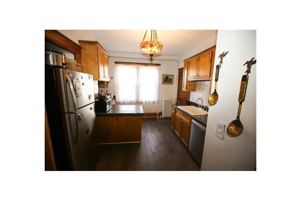 View of Residential Income at 911 Dayton Avenue, Saint Paul MN 55104, Saint Paul (3 of 32) - Mike Wilen | Minnesota Team Real Estate