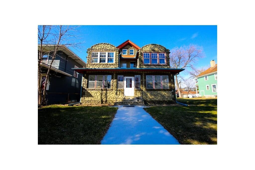 View of Duplex Side by Side at 911 Dayton Avenue, Saint Paul - Mike Wilen | Minnesota Team Real Estate