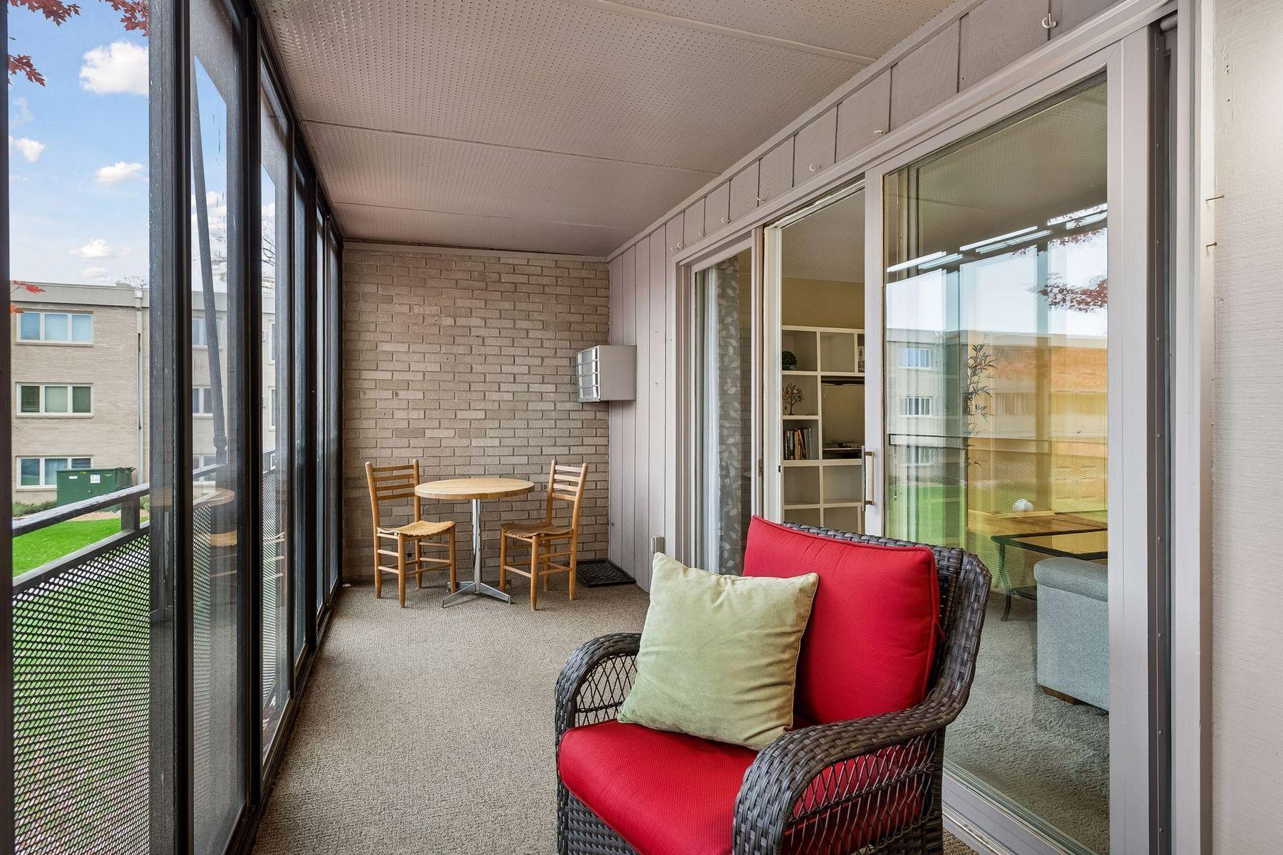 View of Residential at 4350 Brookside Court #206, Edina MN 55436, Edina (17 of 33) - Mike Wilen | Minnesota Team Real Estate
