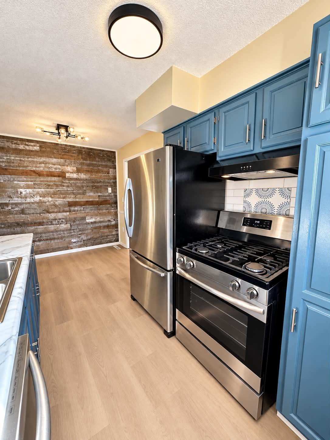 View of Residential at 2057 Sherwood Avenue, Saint Paul MN 55119, Saint Paul (11 of 33) - Mike Wilen | Minnesota Team Real Estate