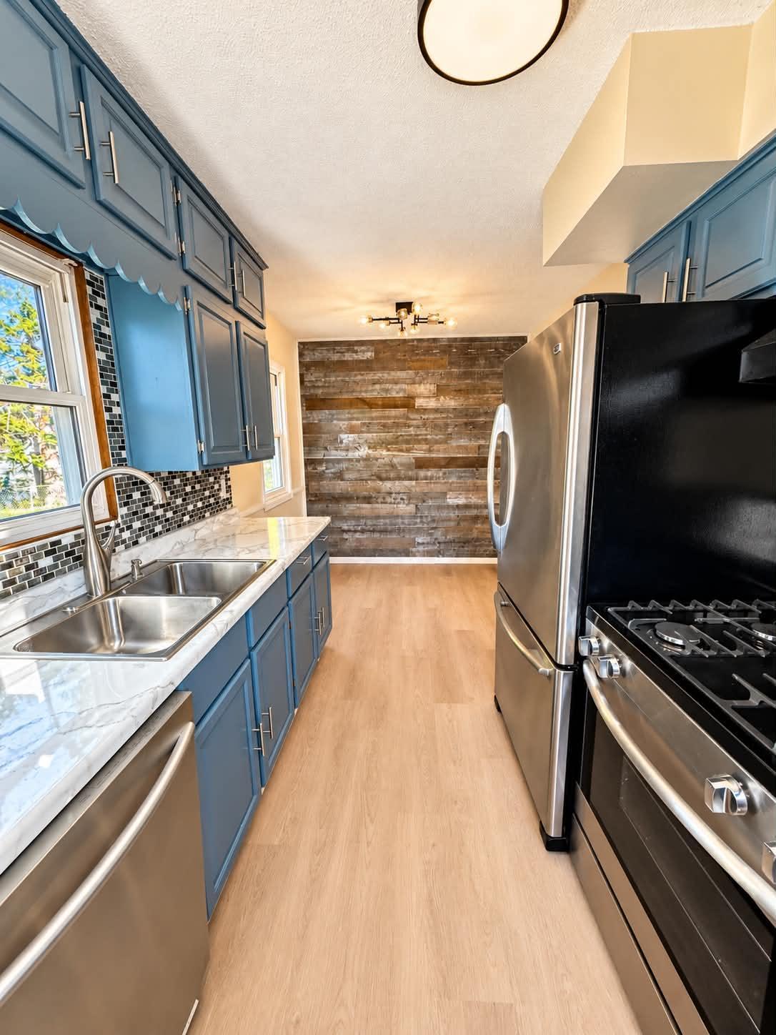 View of Residential at 2057 Sherwood Avenue, Saint Paul MN 55119, Saint Paul (10 of 33) - Mike Wilen | Minnesota Team Real Estate
