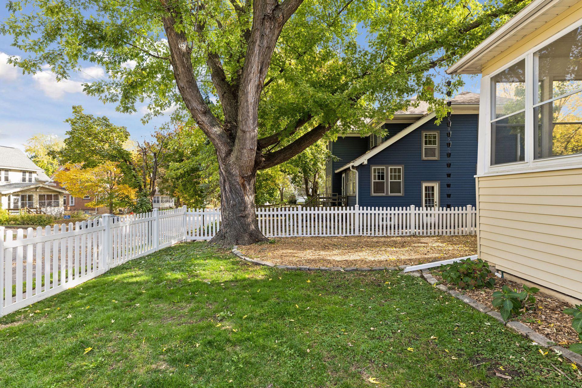 View of Residential at 220 Winifred Street, Saint Paul MN 55107, Saint Paul (4 of 27) - Mike Wilen | Minnesota Team Real Estate