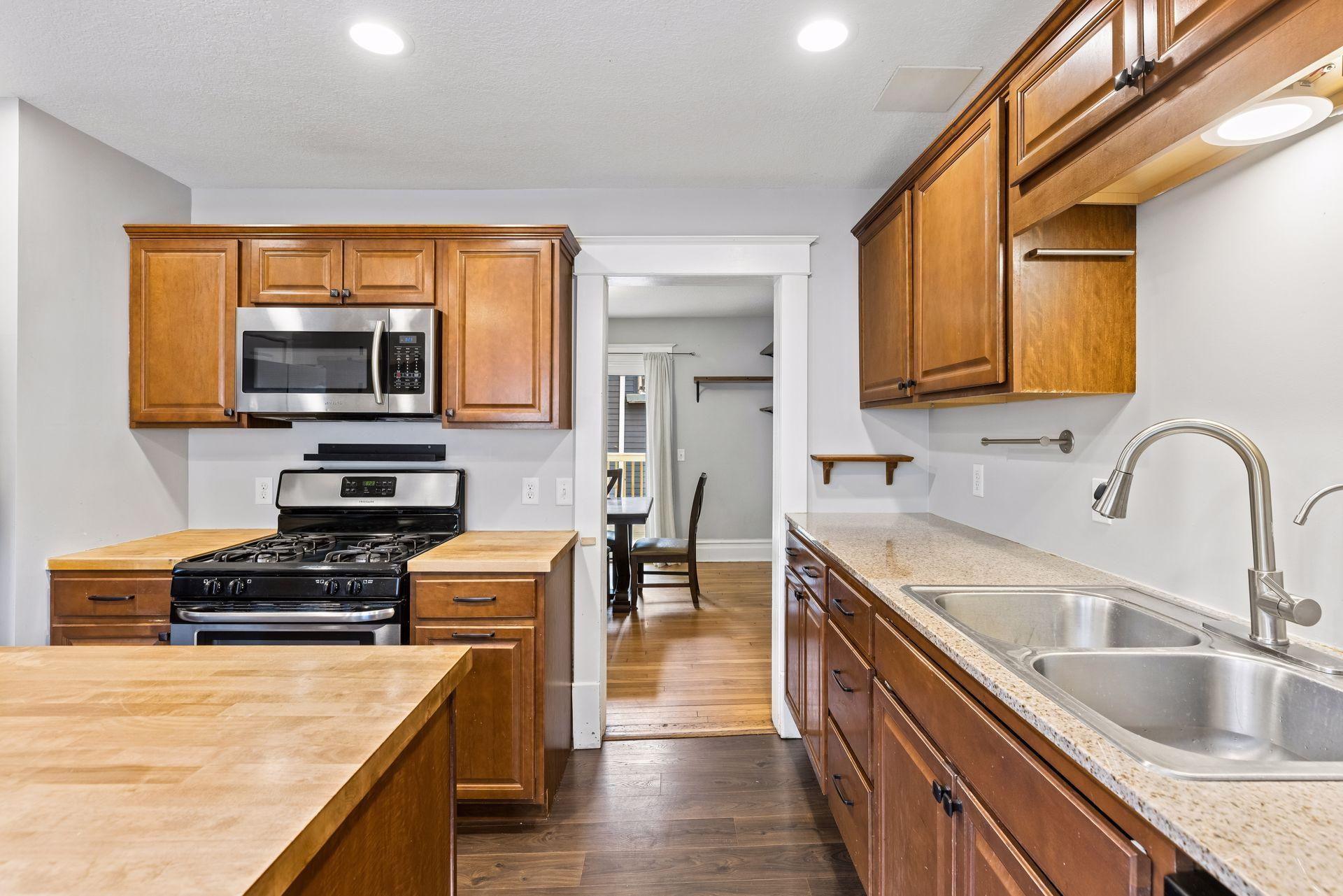 View of Residential at 220 Winifred Street, Saint Paul MN 55107, Saint Paul (10 of 27) - Mike Wilen | Minnesota Team Real Estate