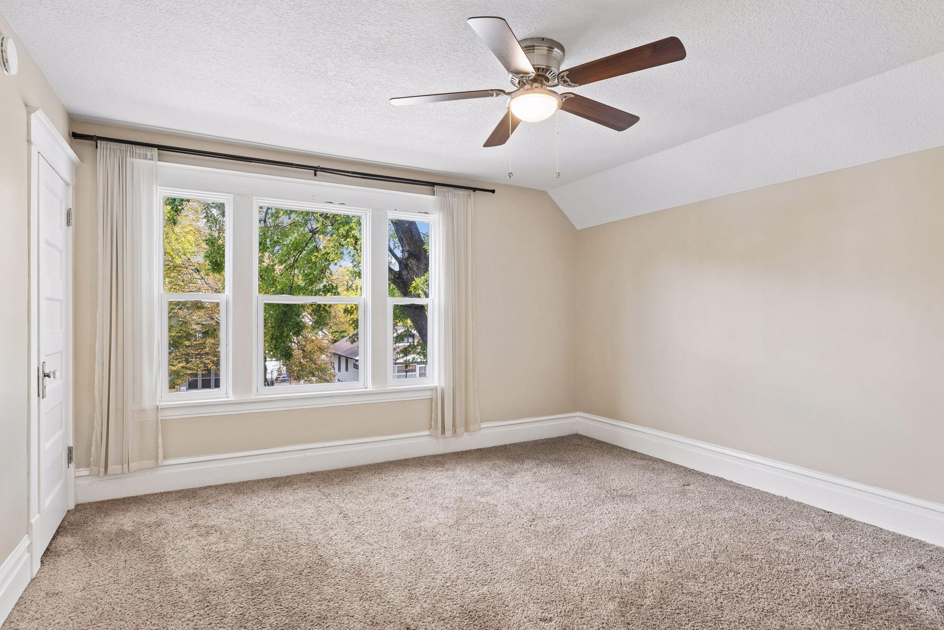 View of Residential at 220 Winifred Street, Saint Paul MN 55107, Saint Paul (18 of 27) - Mike Wilen | Minnesota Team Real Estate