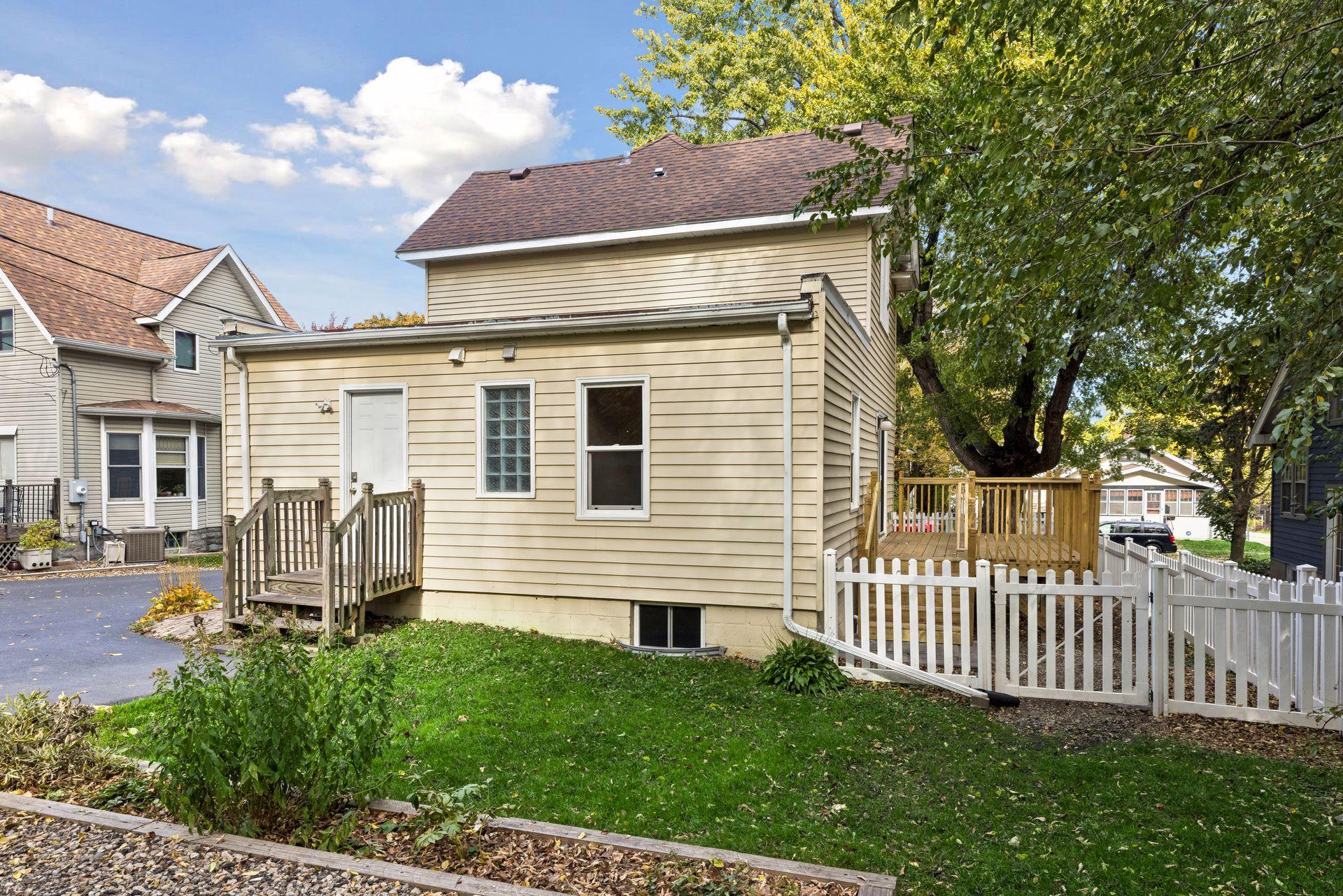 View of Residential at 220 Winifred Street, Saint Paul MN 55107, Saint Paul (24 of 27) - Mike Wilen | Minnesota Team Real Estate