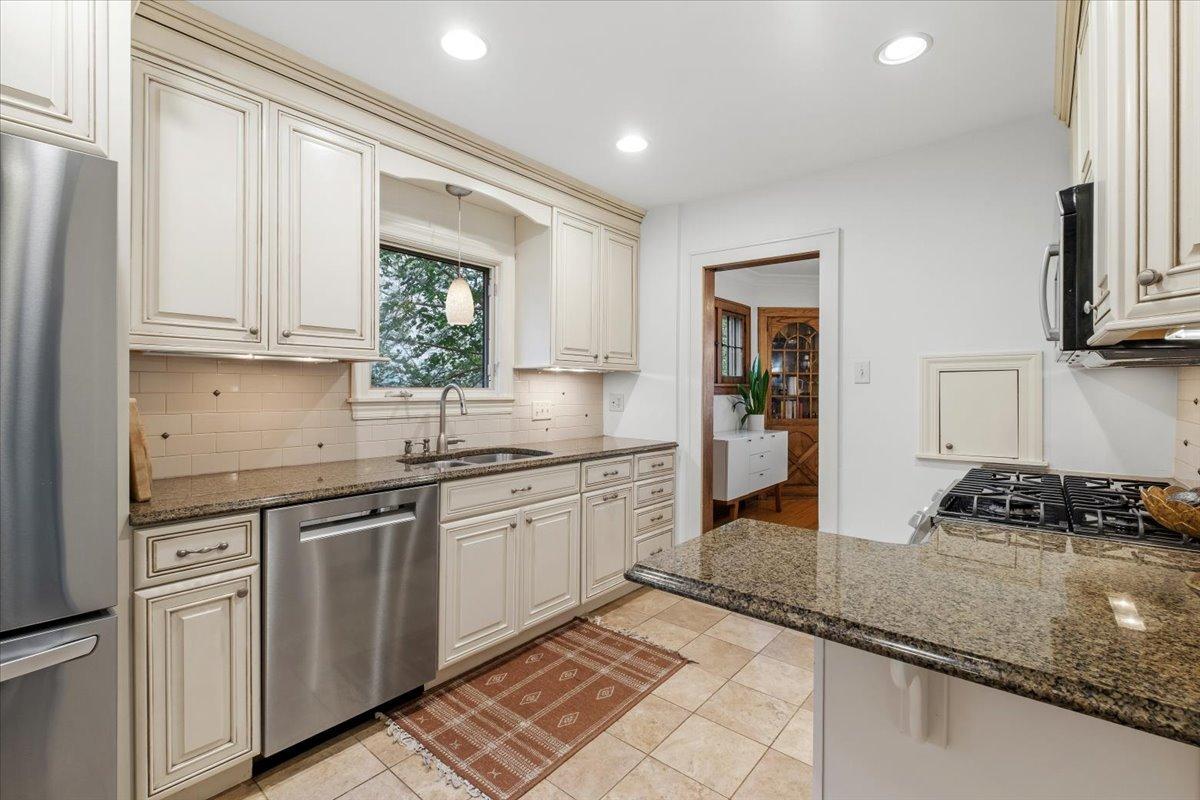 View of Residential at 1753 Bayard Avenue, Saint Paul MN 55116, Saint Paul (20 of 44) - Mike Wilen | Minnesota Team Real Estate