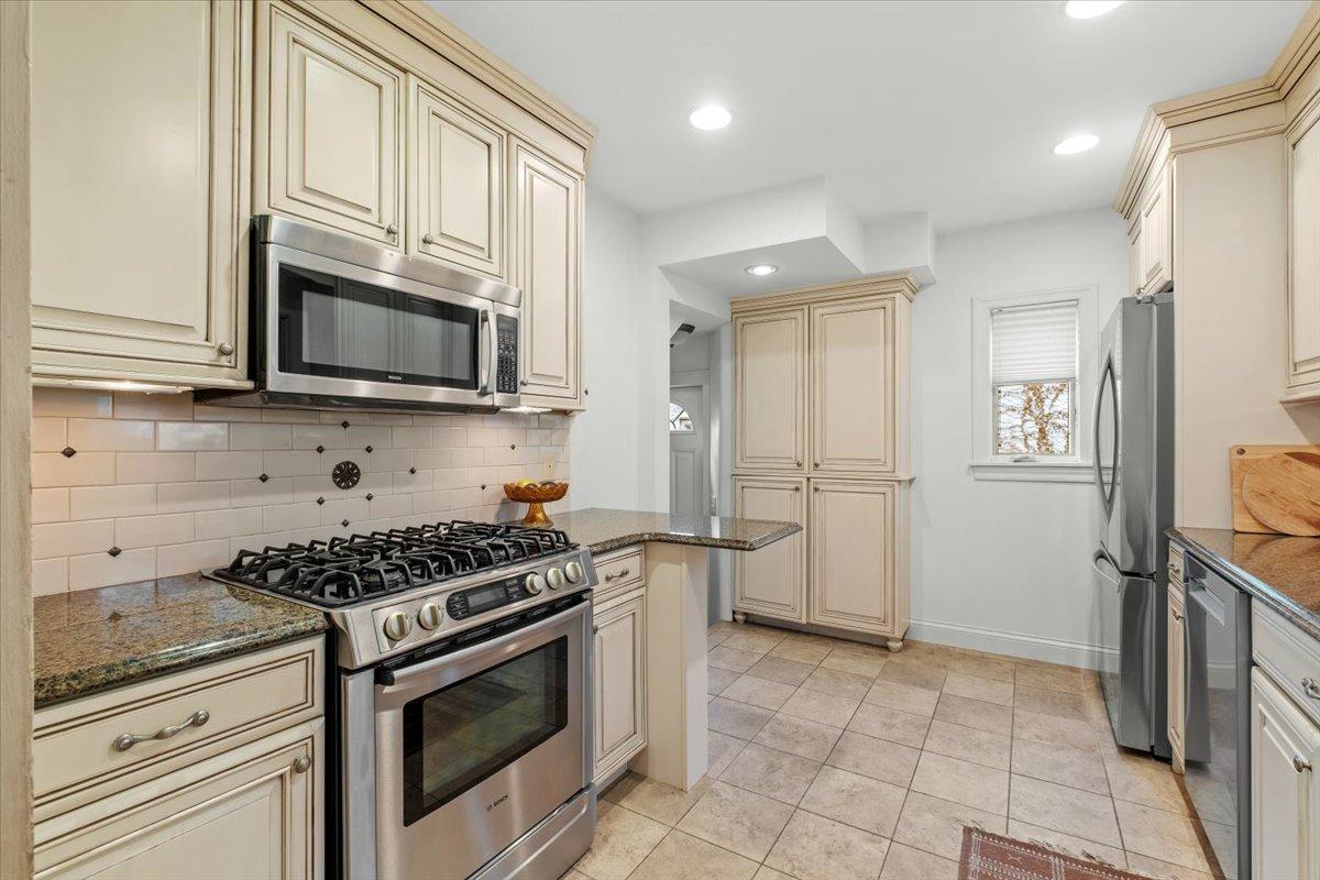 View of Residential at 1753 Bayard Avenue, Saint Paul MN 55116, Saint Paul (18 of 44) - Mike Wilen | Minnesota Team Real Estate