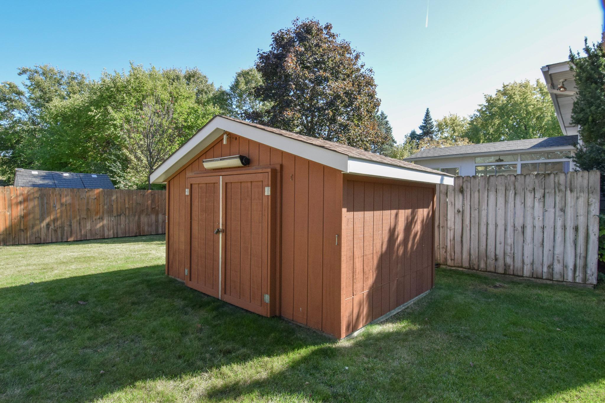 View of Residential at 2376 Standridge Avenue, Maplewood MN 55109, Maplewood (25 of 29) - Mike Wilen | Minnesota Team Real Estate