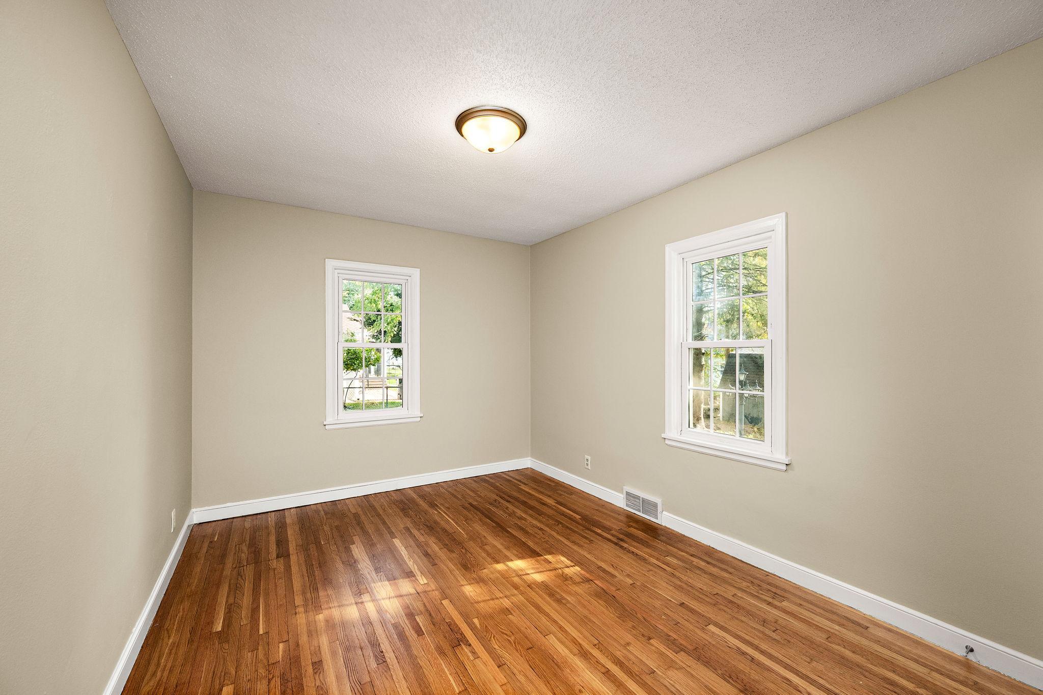 View of Residential at 2338 15th Avenue, North Saint Paul MN 55109, North Saint Paul (13 of 34) - Mike Wilen | Minnesota Team Real Estate