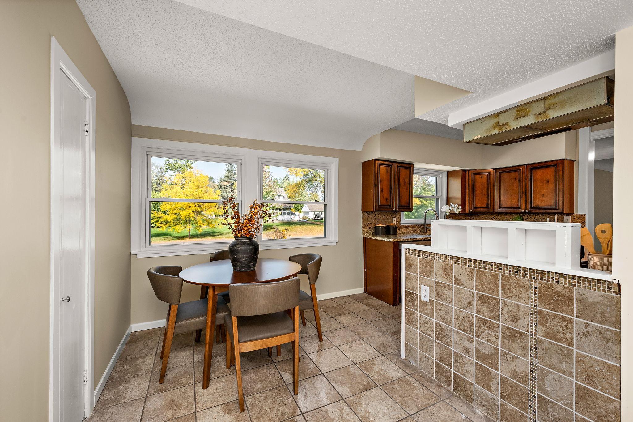 View of Residential at 2338 15th Avenue, North Saint Paul MN 55109, North Saint Paul (8 of 34) - Mike Wilen | Minnesota Team Real Estate