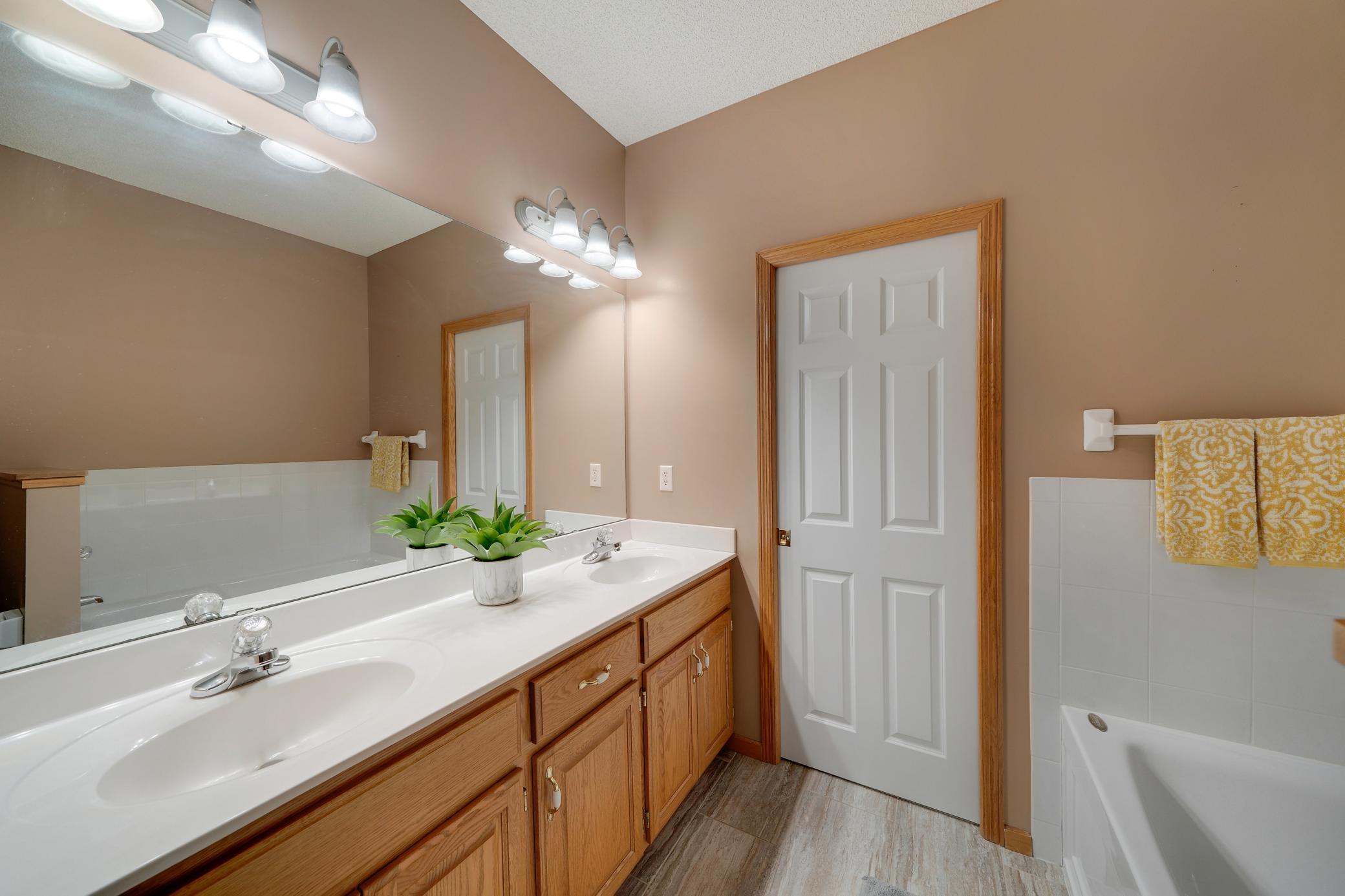View of Residential at 15171 Claret Circle, Rosemount MN 55068, Rosemount (21 of 34) - Mike Wilen | Minnesota Team Real Estate