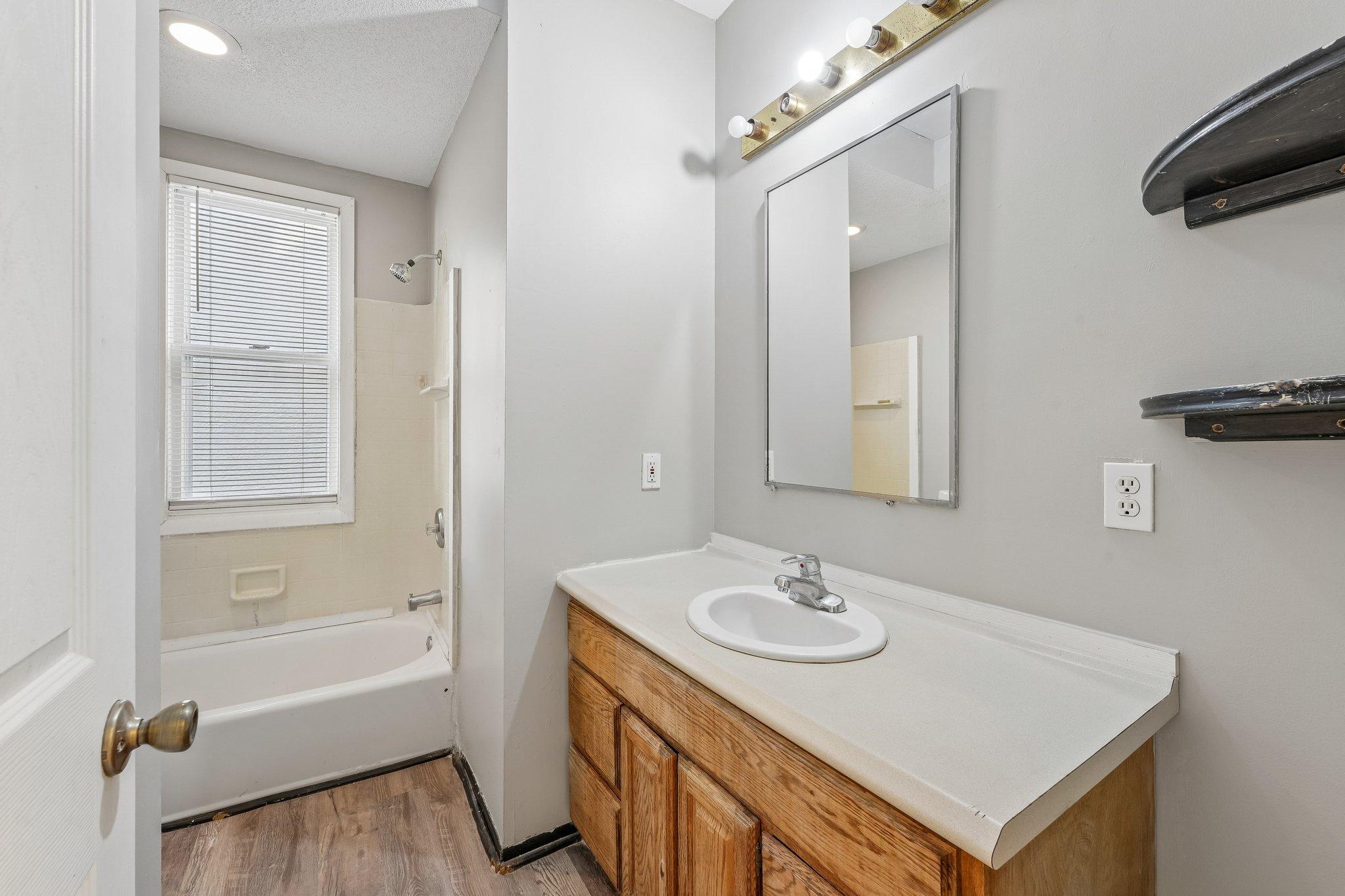 View of Residential Income at 1425 Jefferson Street, Minneapolis MN 55413, Minneapolis (21 of 51) - Mike Wilen | Minnesota Team Real Estate
