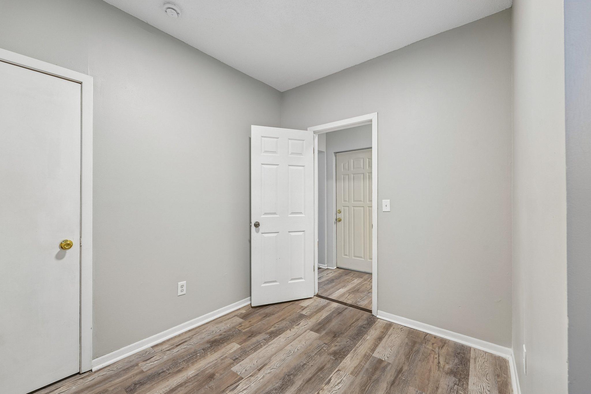 View of Residential Income at 1425 Jefferson Street, Minneapolis MN 55413, Minneapolis (19 of 51) - Mike Wilen | Minnesota Team Real Estate