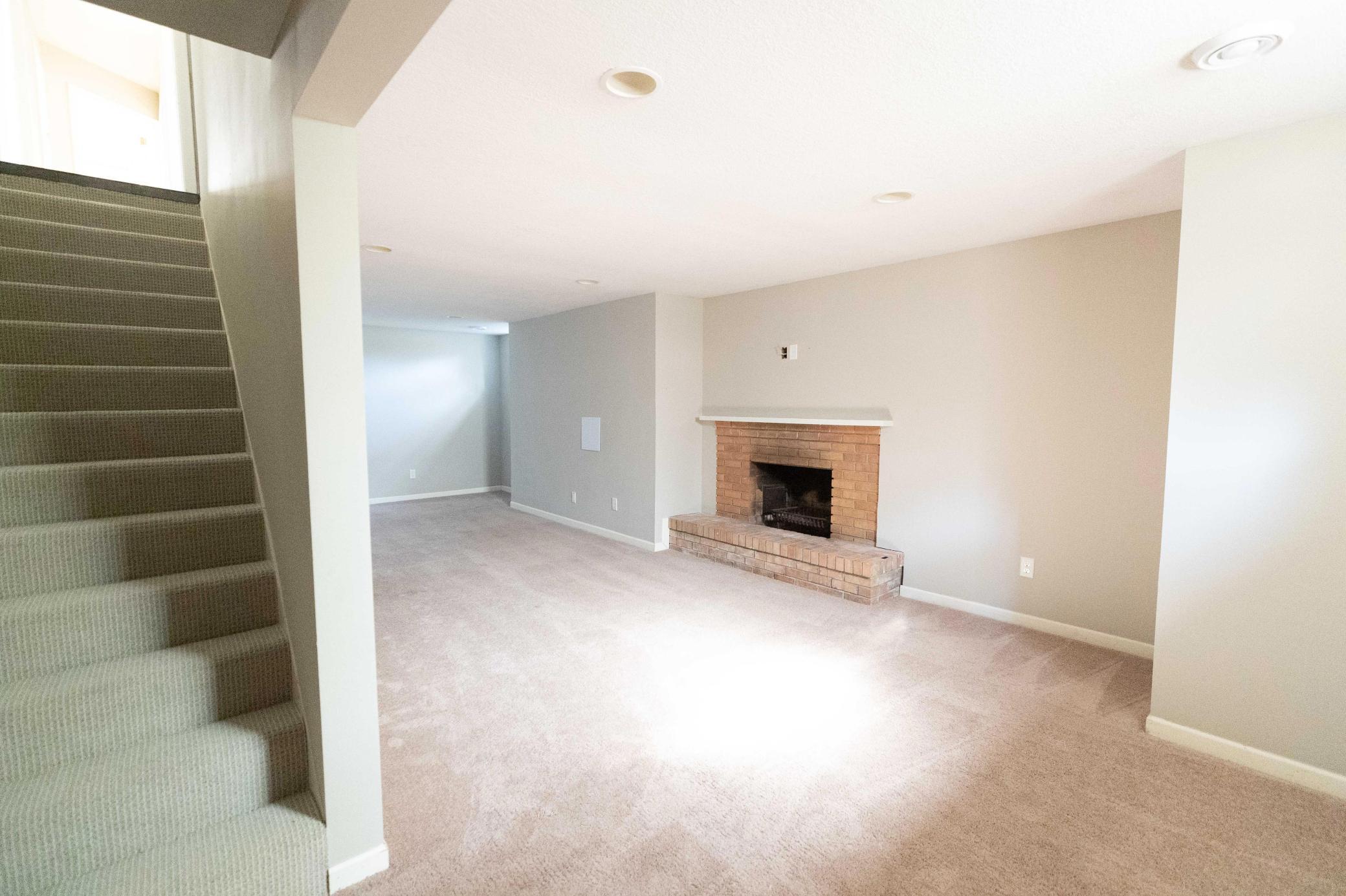 View of Residential at 625 Rosswood Lane, Wayzata MN 55391, Wayzata (27 of 46) - Mike Wilen | Minnesota Team Real Estate