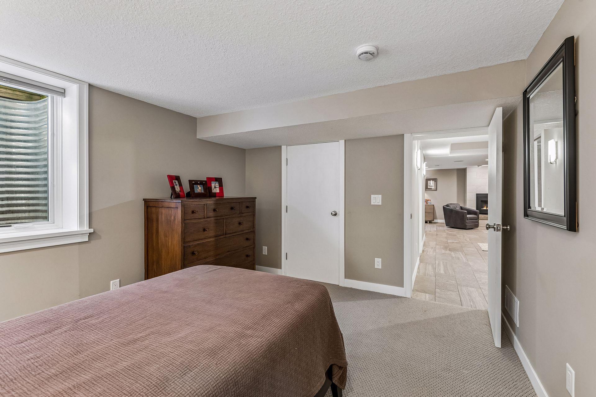 View of Residential at 6100 Idylwood Drive, Edina MN 55436, Edina (31 of 50) - Mike Wilen | Minnesota Team Real Estate