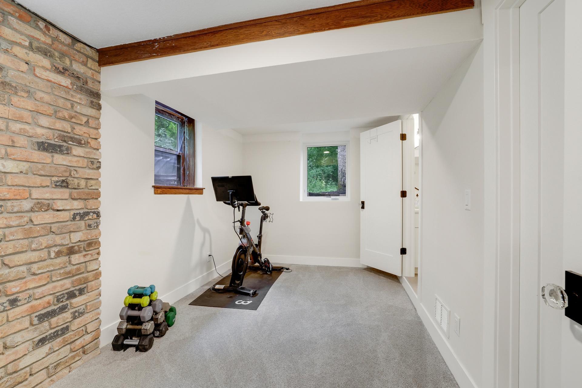 View of Residential at 15801 Day Place, Minnetonka MN 55345, Minnetonka (40 of 68) - Mike Wilen | Minnesota Team Real Estate