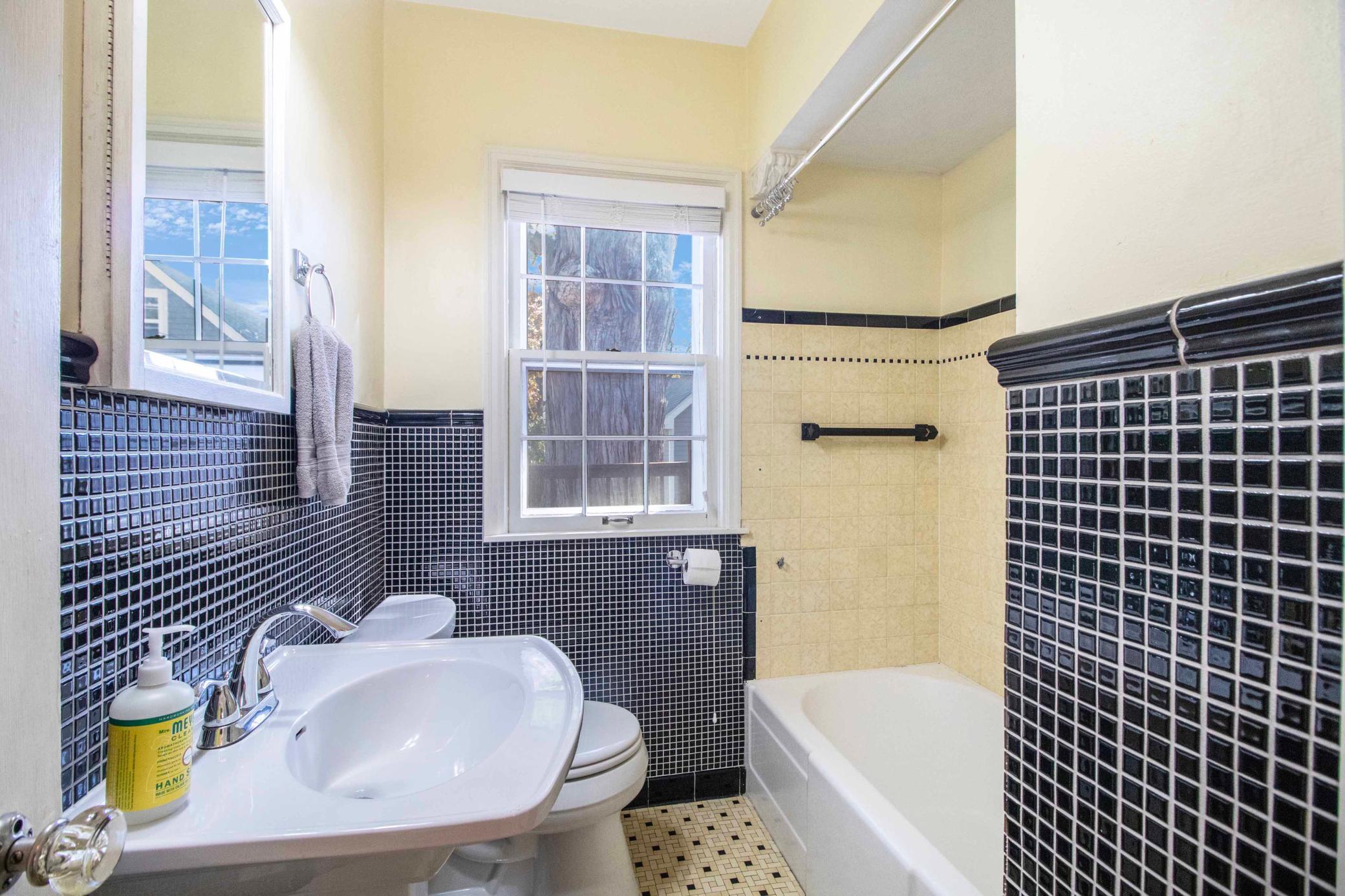 View of Residential at 3111 Cleveland Street, Minneapolis MN 55418, Minneapolis (18 of 54) - Mike Wilen | Minnesota Team Real Estate