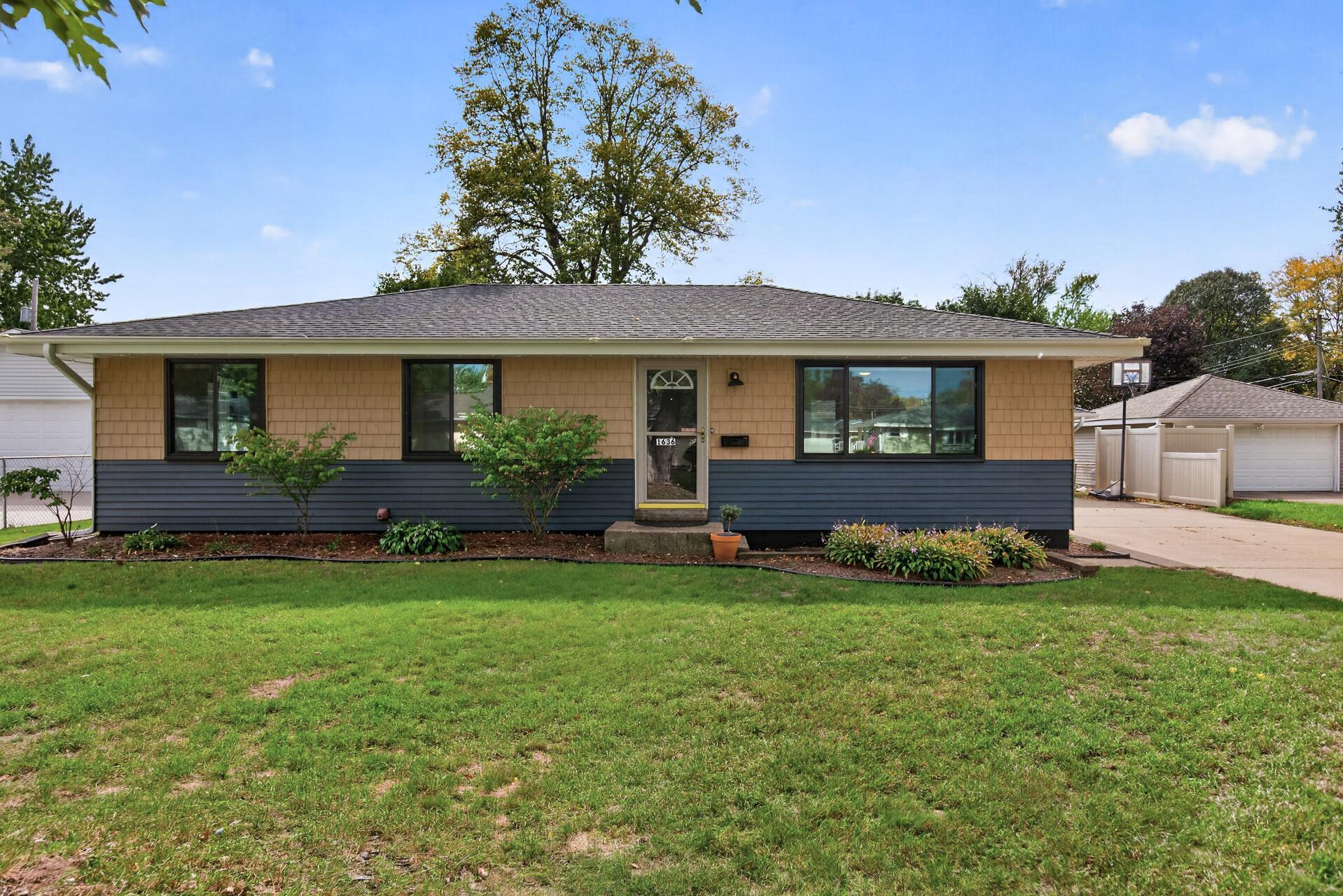 View of Single Family at 1636 14th Avenue, Saint Paul Park - Mike Wilen | Minnesota Team Real Estate