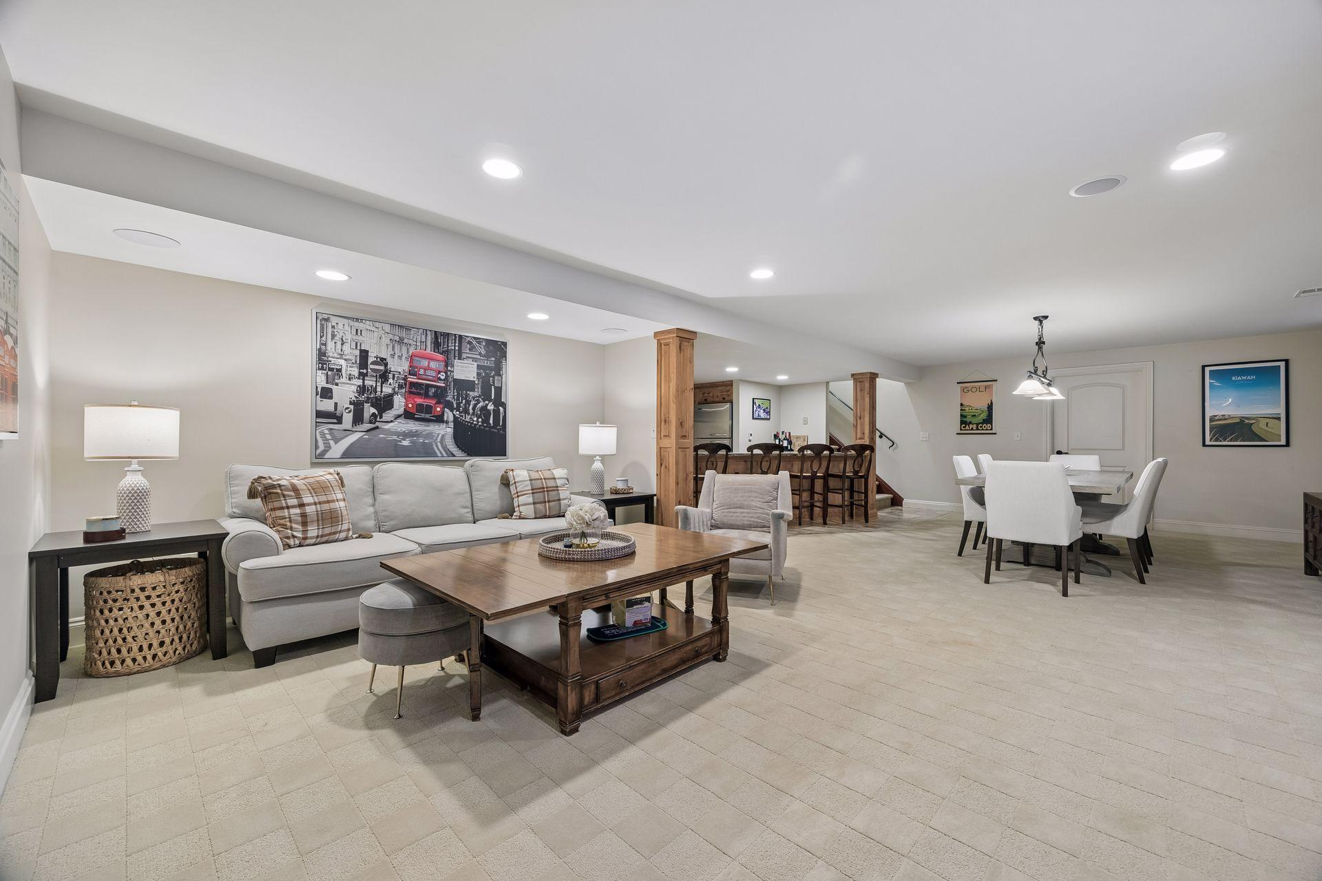View of Residential at 3742 Abbott Avenue, Minneapolis MN 55410, Minneapolis (53 of 77) - Mike Wilen | Minnesota Team Real Estate