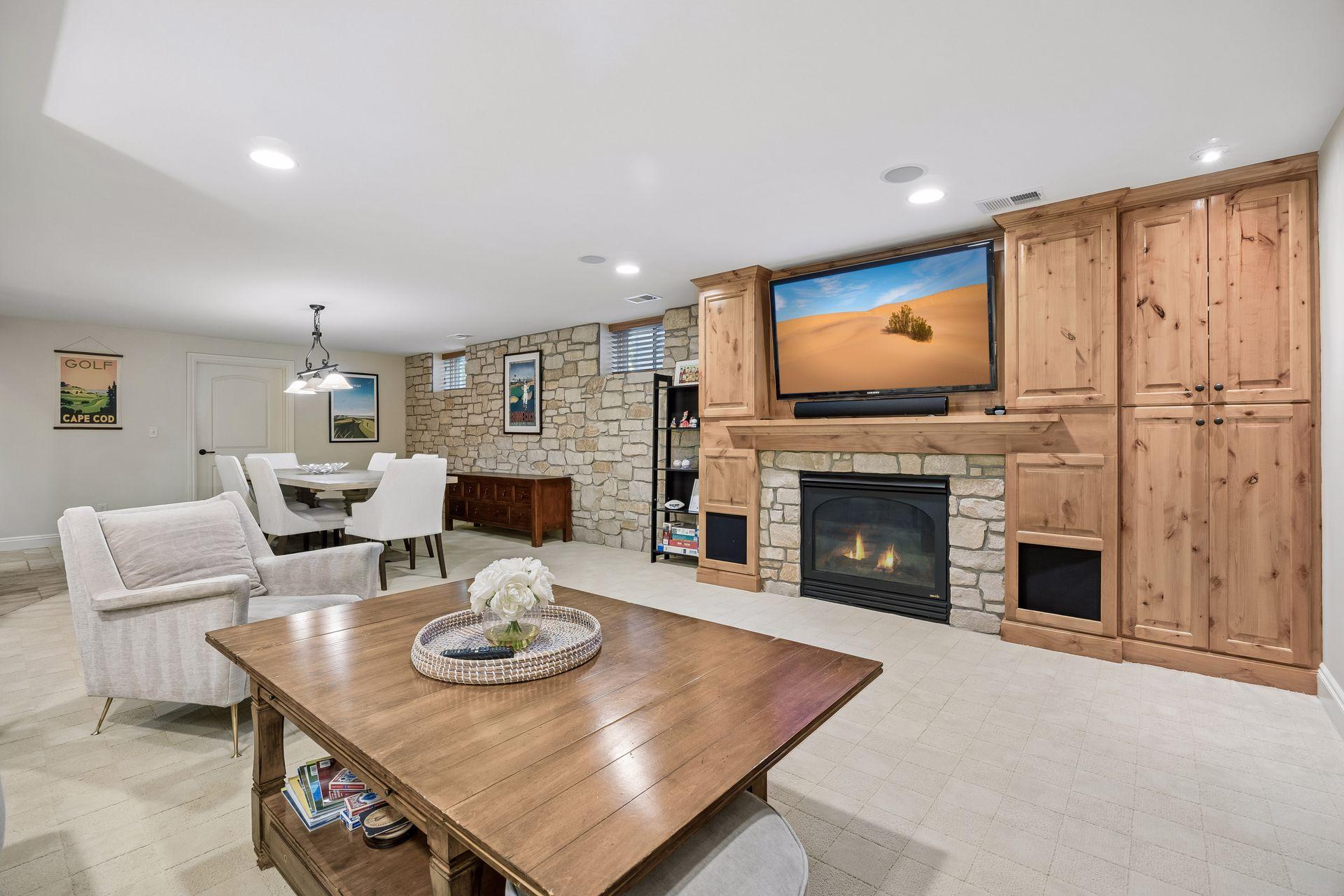 View of Residential at 3742 Abbott Avenue, Minneapolis MN 55410, Minneapolis (52 of 77) - Mike Wilen | Minnesota Team Real Estate