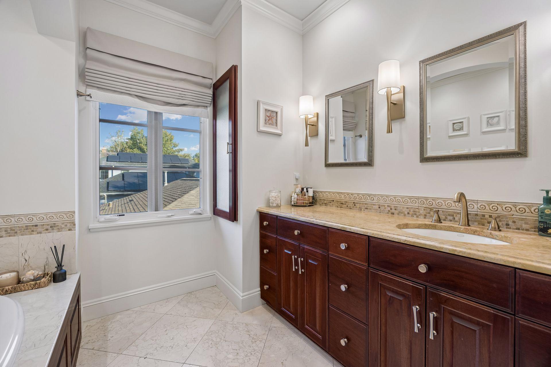 View of Residential at 3742 Abbott Avenue, Minneapolis MN 55410, Minneapolis (36 of 77) - Mike Wilen | Minnesota Team Real Estate