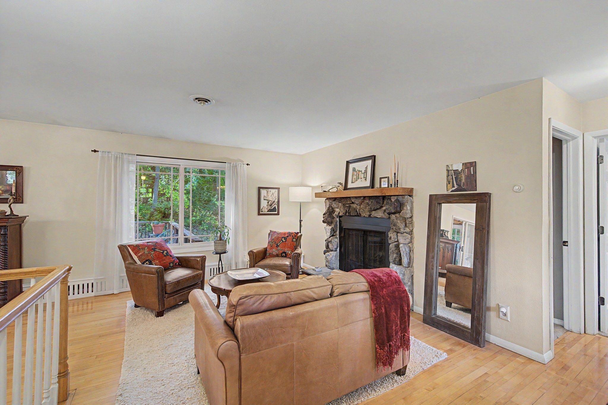 View of Residential at 19151 Hanus Road, Minnetonka MN 55345, Minnetonka (15 of 44) - Mike Wilen | Minnesota Team Real Estate