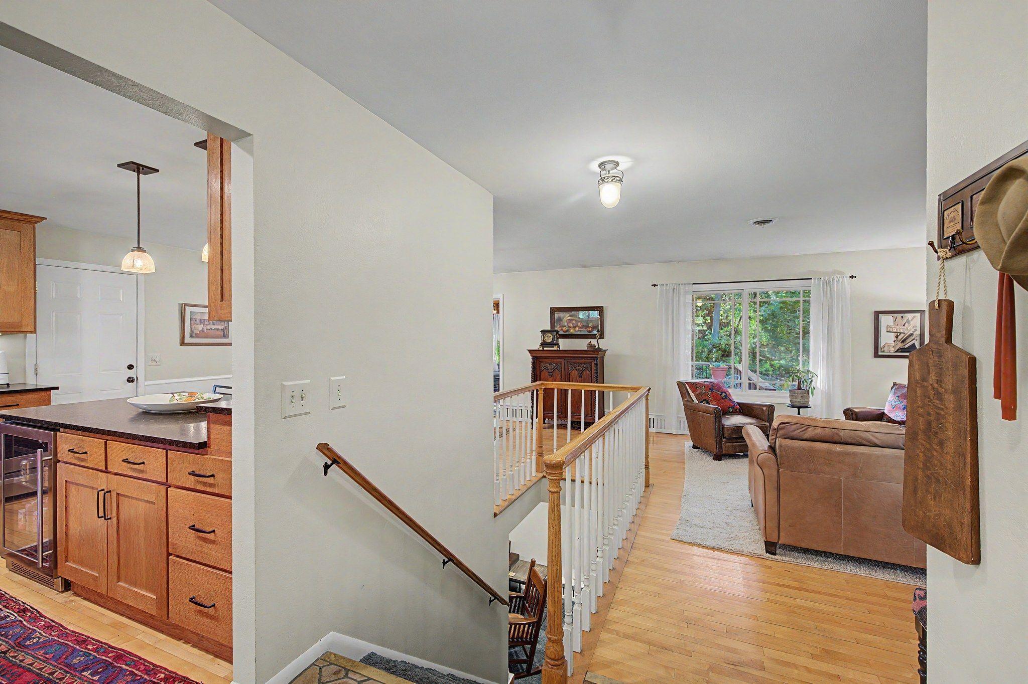 View of Residential at 19151 Hanus Road, Minnetonka MN 55345, Minnetonka (31 of 44) - Mike Wilen | Minnesota Team Real Estate
