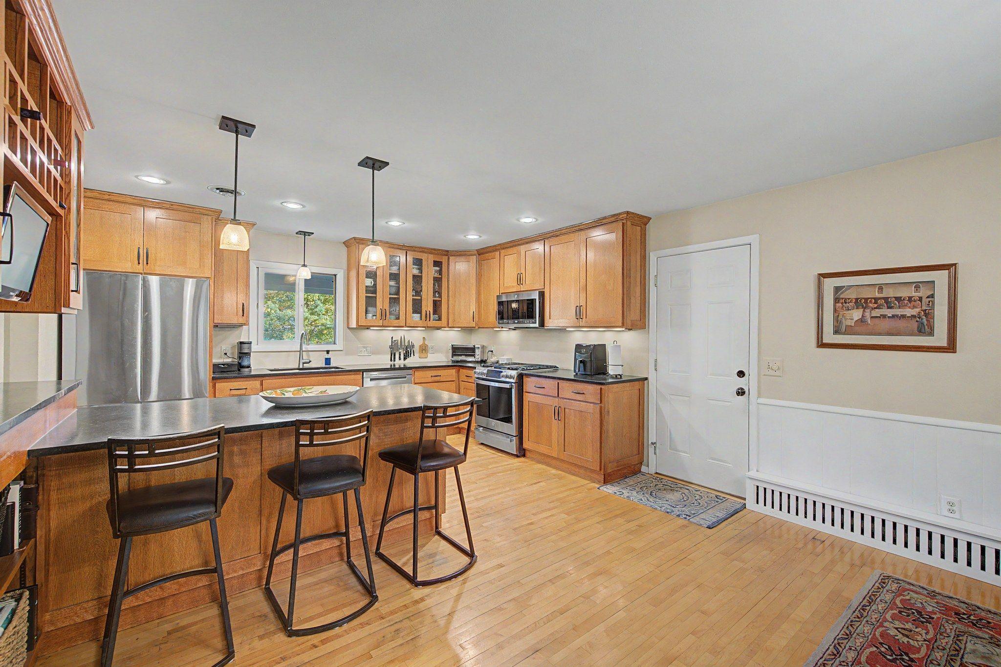 View of Residential at 19151 Hanus Road, Minnetonka MN 55345, Minnetonka (9 of 44) - Mike Wilen | Minnesota Team Real Estate